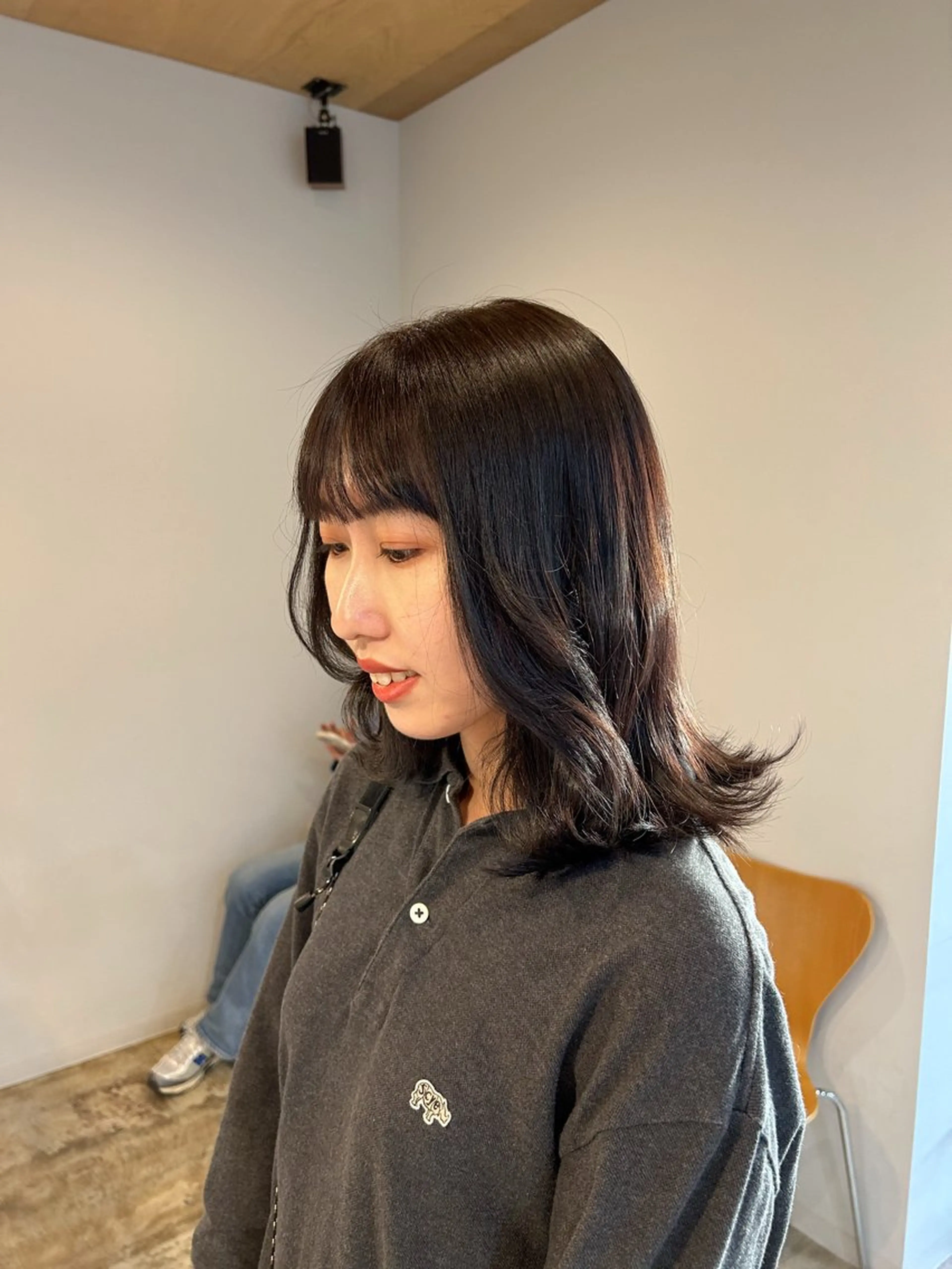ミディアム カラー 川端 明莉のヘアスタイル