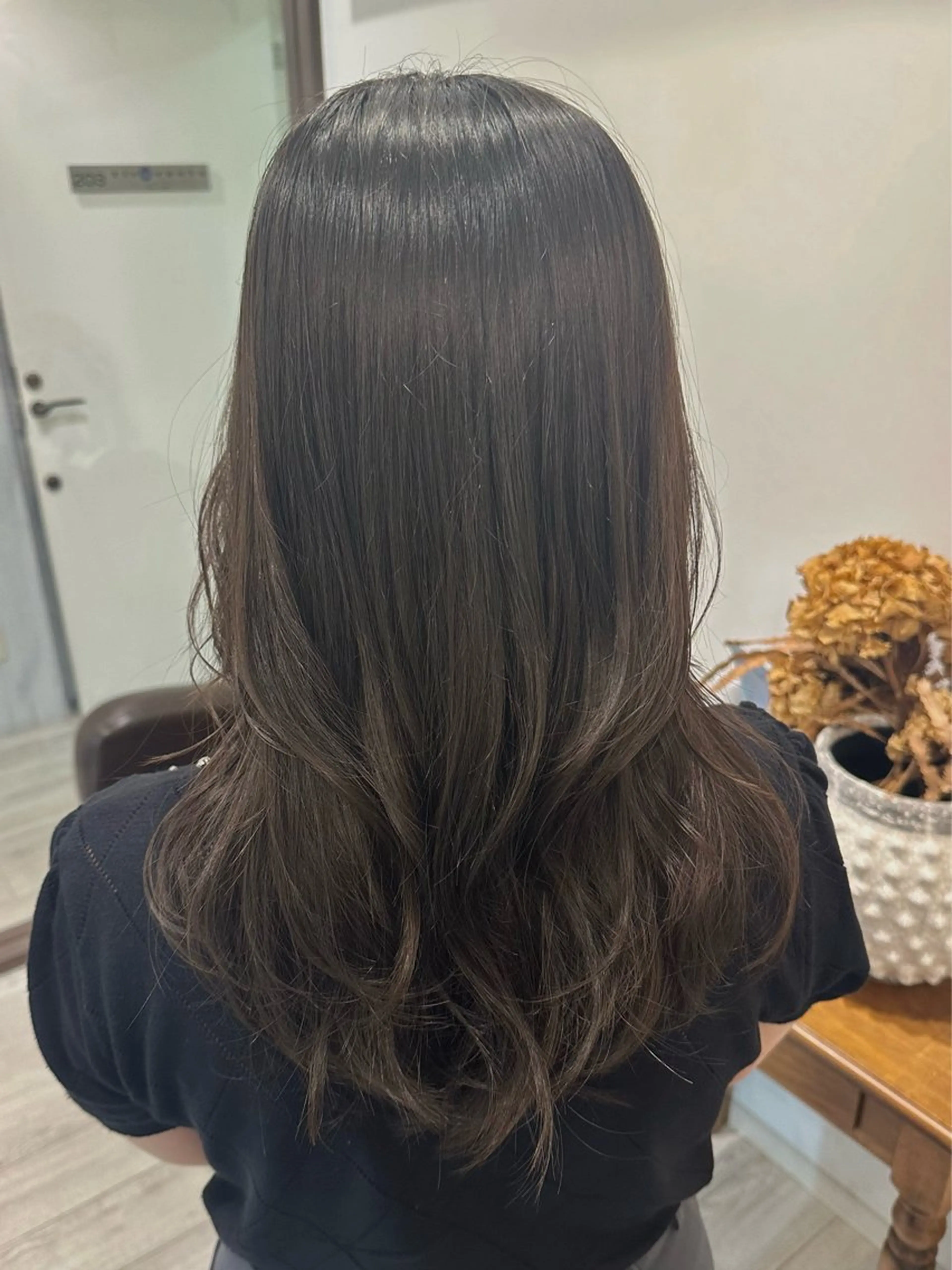 ロング 韓国風ヘア レイヤーカット tiravento 南船場店所属・nana 韓国スタイル🇰🇷のヘアスタイル