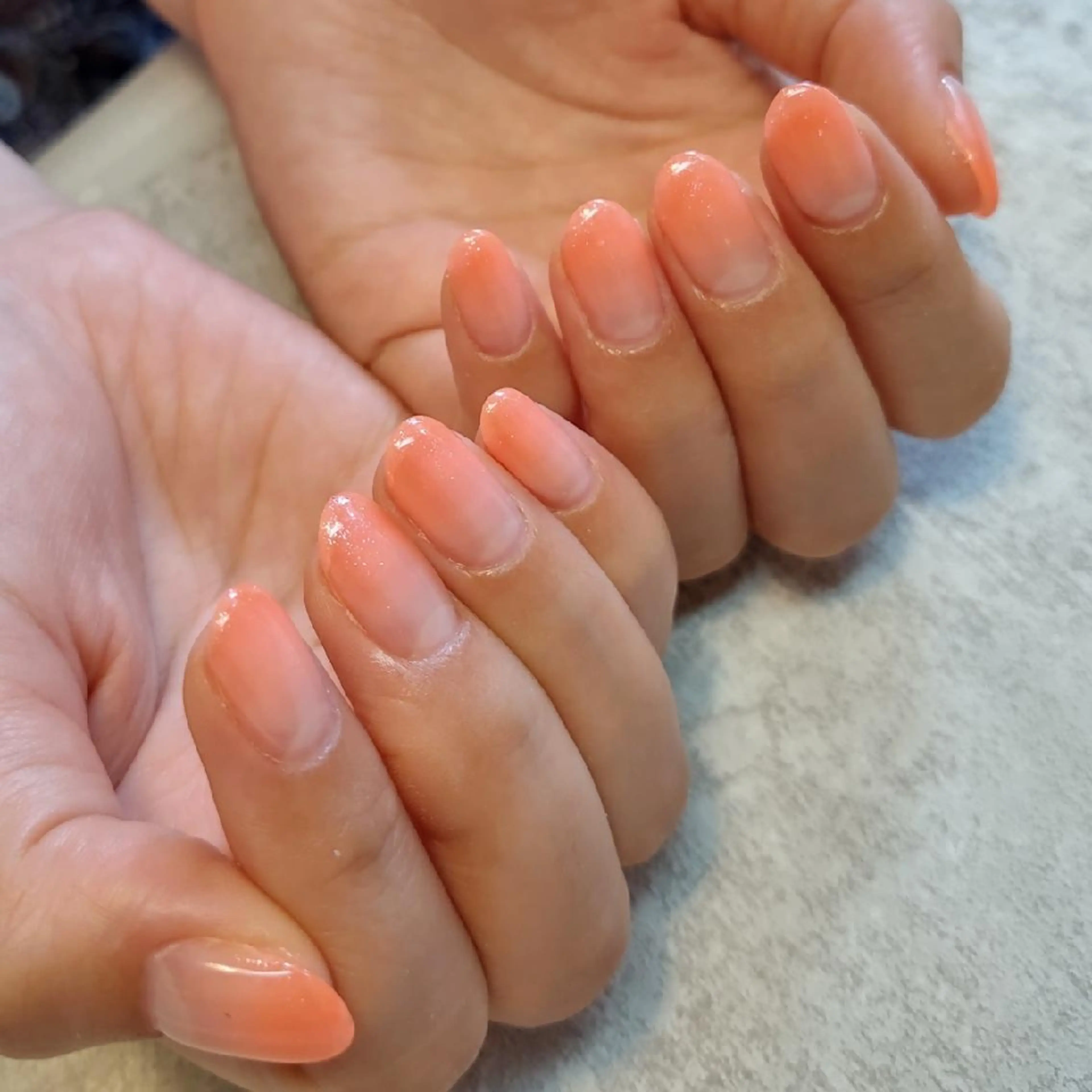 ネイル グラデーション ジェヌインネイル 河内のネイルデザイン