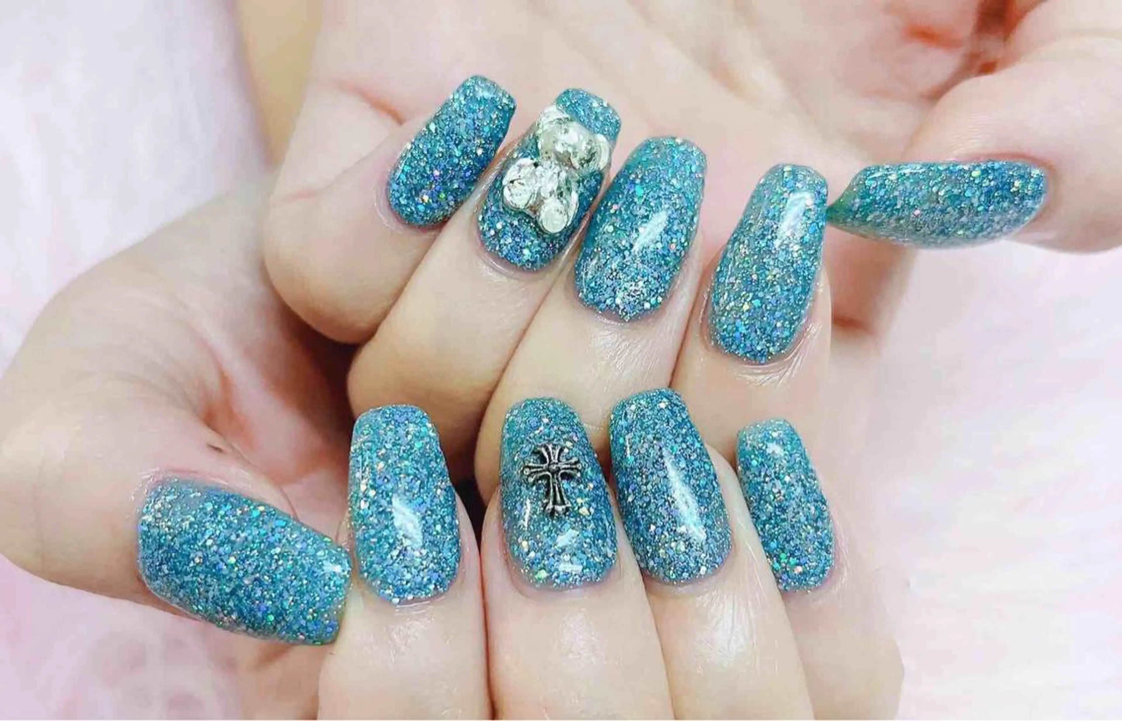 ネイル MoonNail ユリ🌸のネイルデザイン