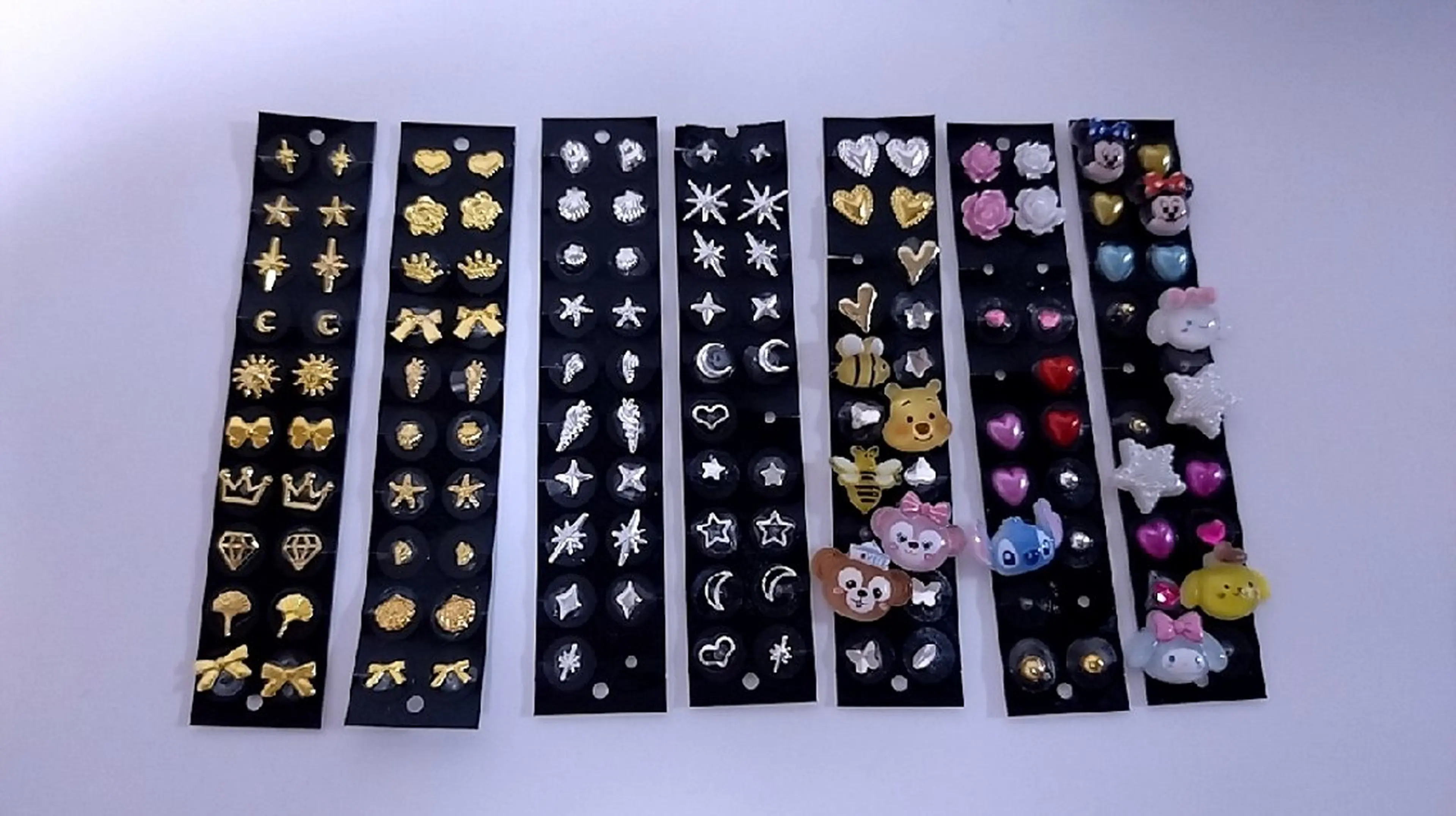 耳ツボジュエリー＆ よもぎ蒸しＲのエステ・リラクイメージ