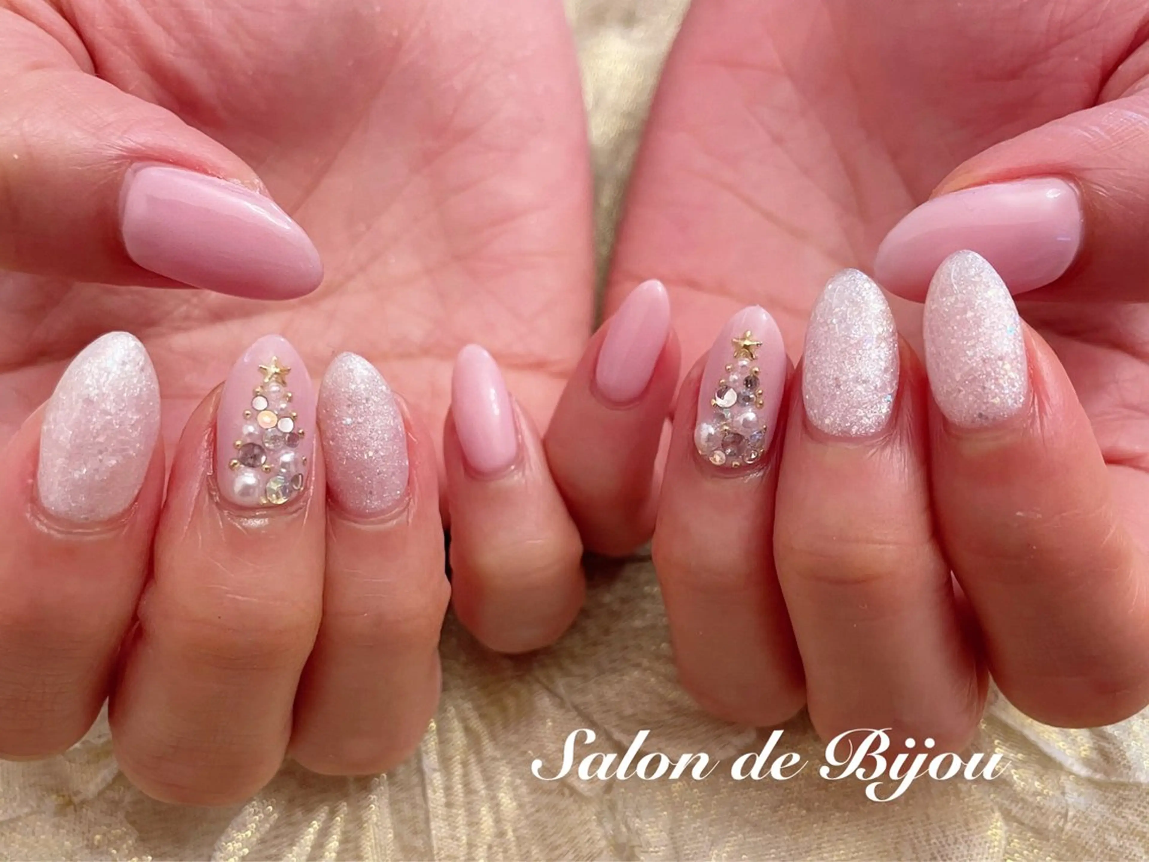 ネイル Salon  de Bijou所属・格谷 和歩の眉毛・アイブロウイメージ