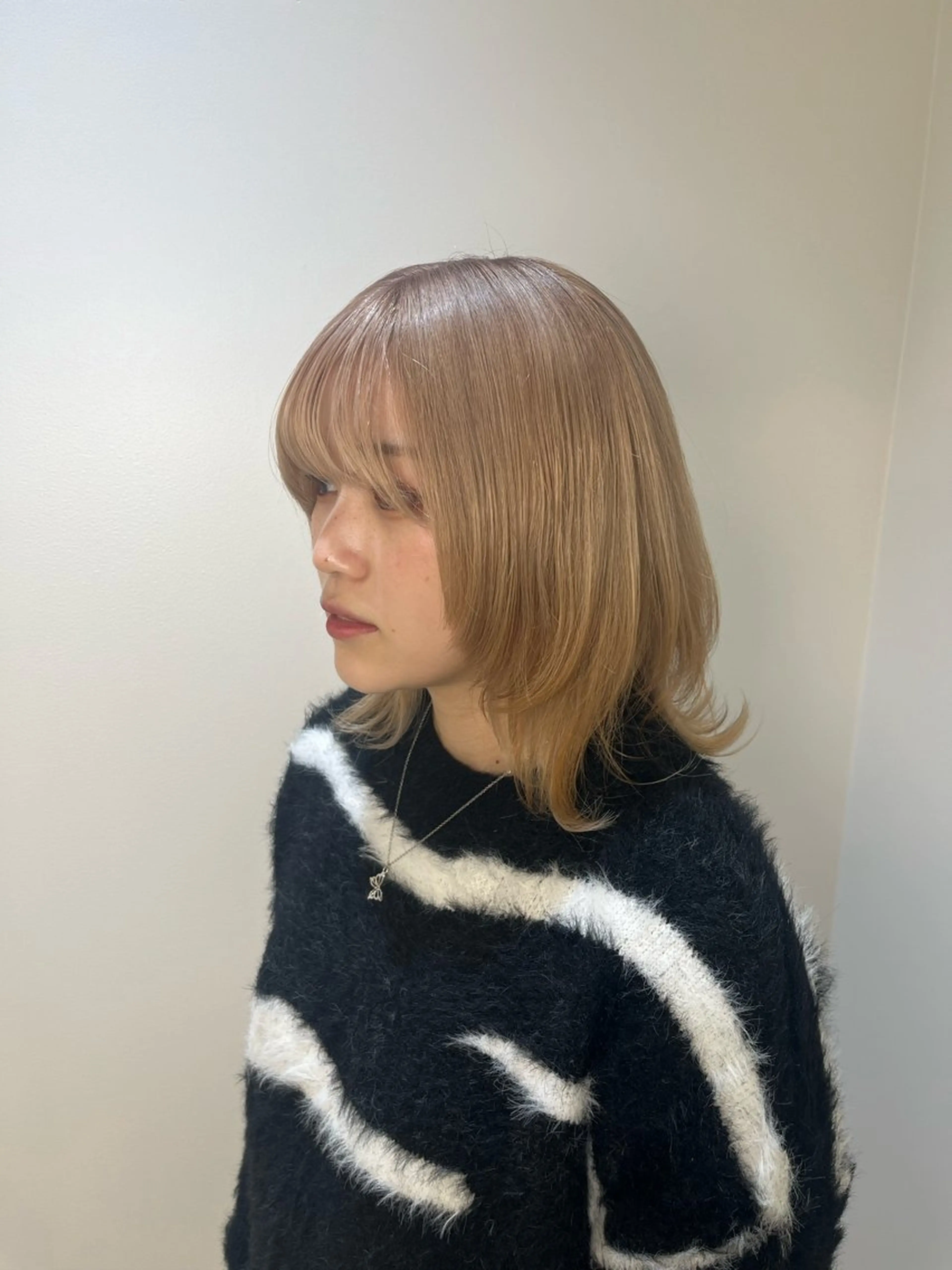 ミディアム ヘアカラー トリートメント ブリーチカラー特化 美容師/𝕐𝕌𝕀のヘアスタイル