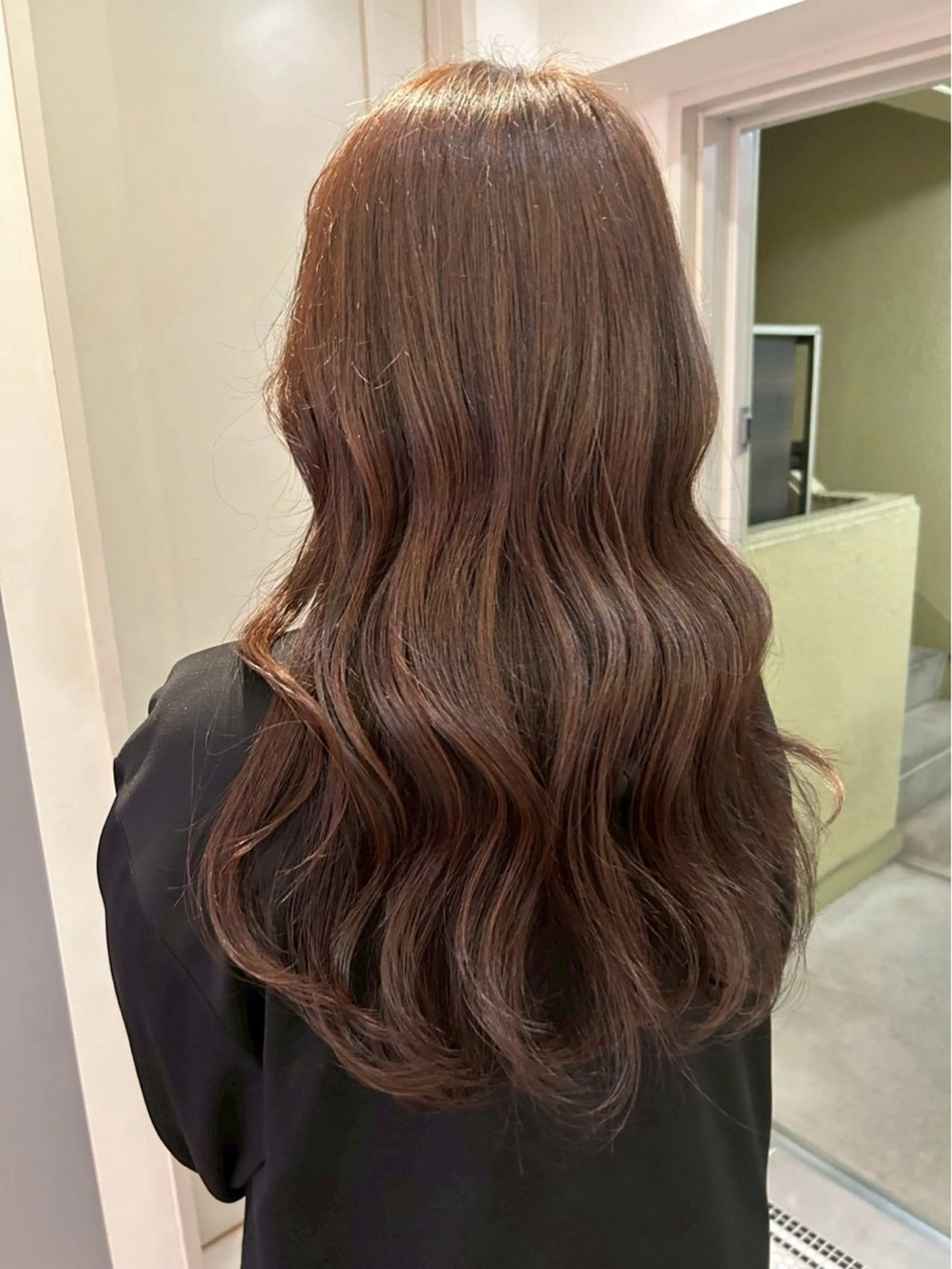 ロング ヘアカラー いろは🧤 カラーモデル/栄のヘアスタイル