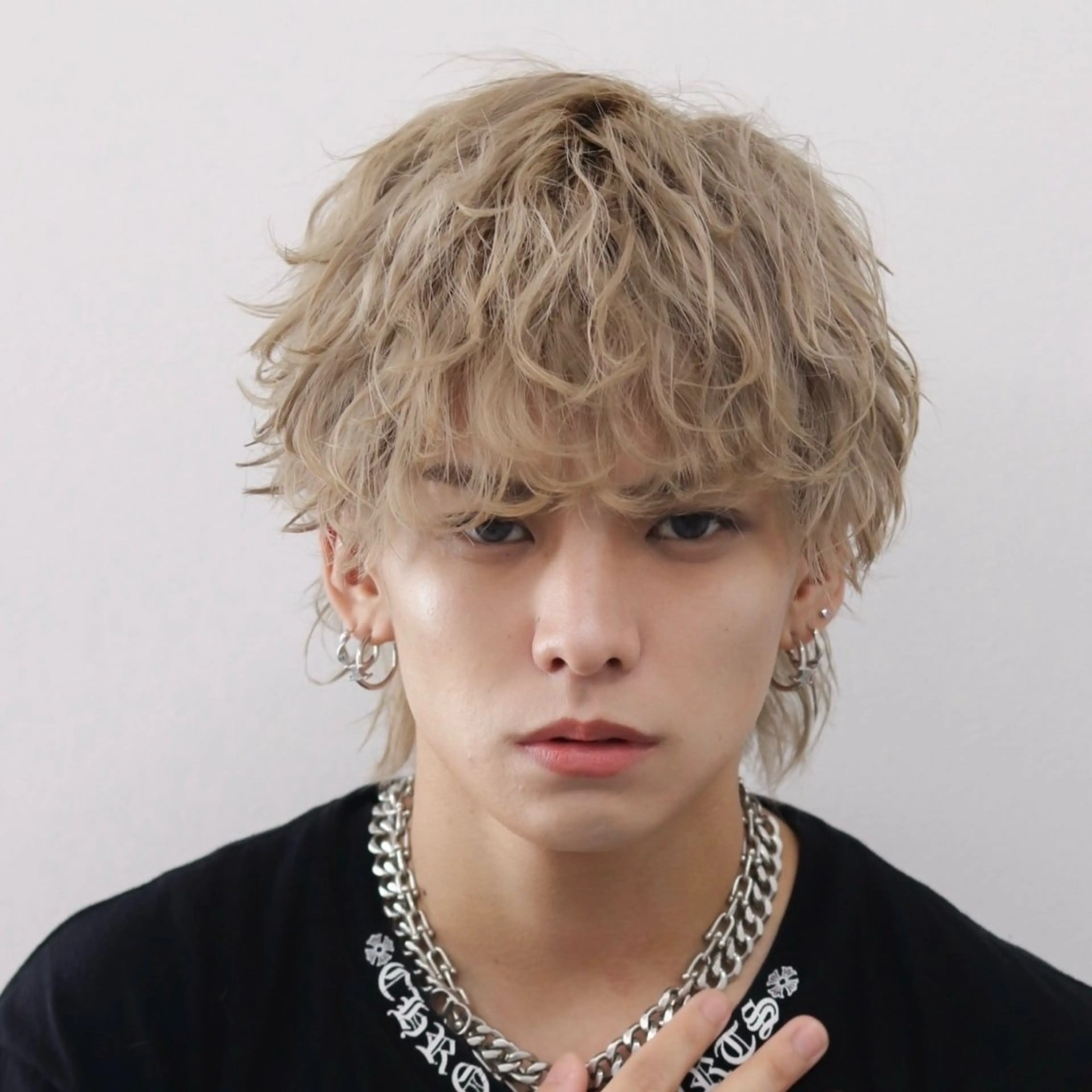 ミディアム カラー メンズ カット ヘアカラー トリートメント 渋谷のブリーチカラー シェフ🧑‍🍳蓮のヘアスタイル