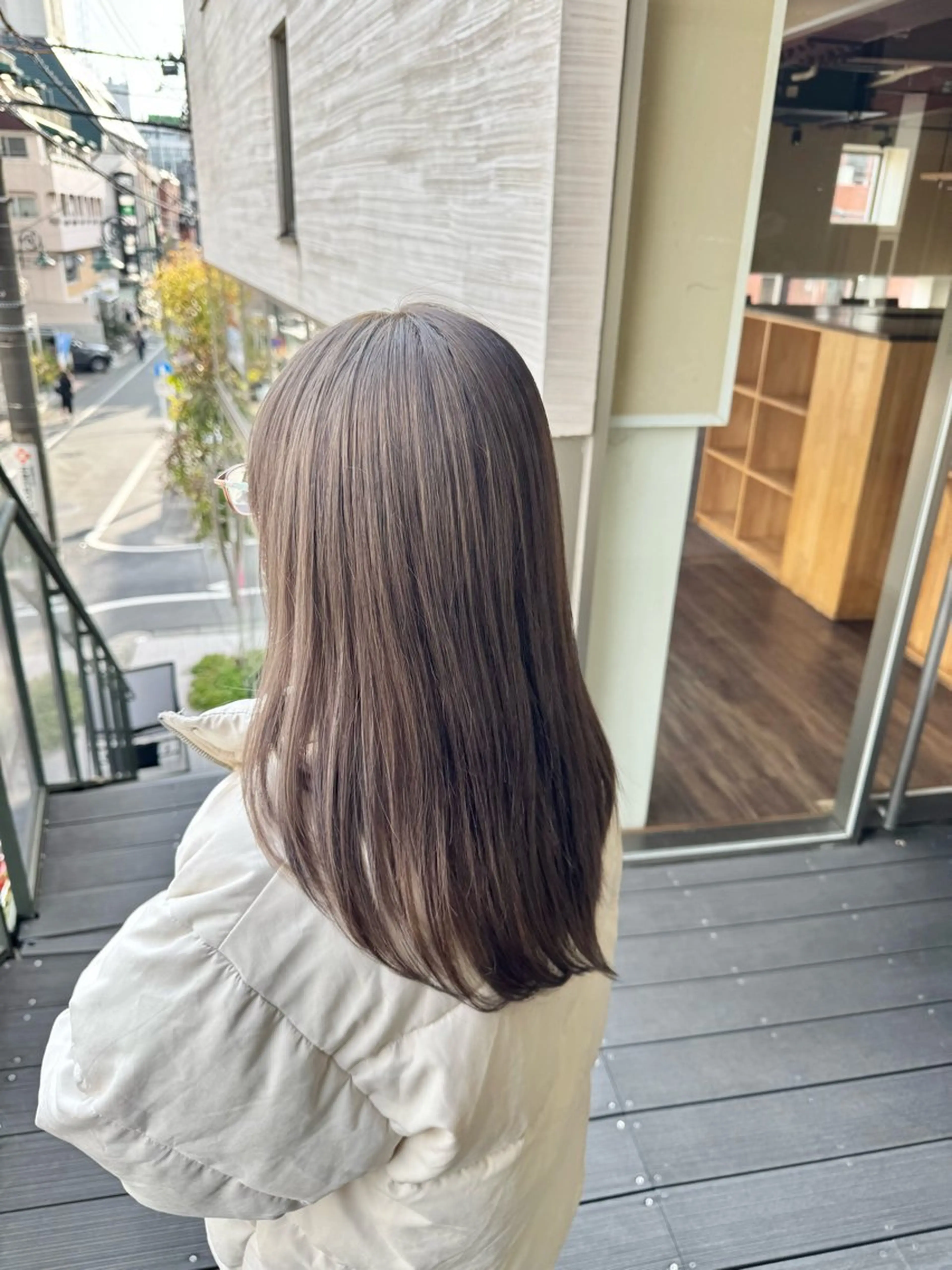 ミディアム カラー 佐藤史哉* 韓国レイヤー赤み除去のヘアスタイル