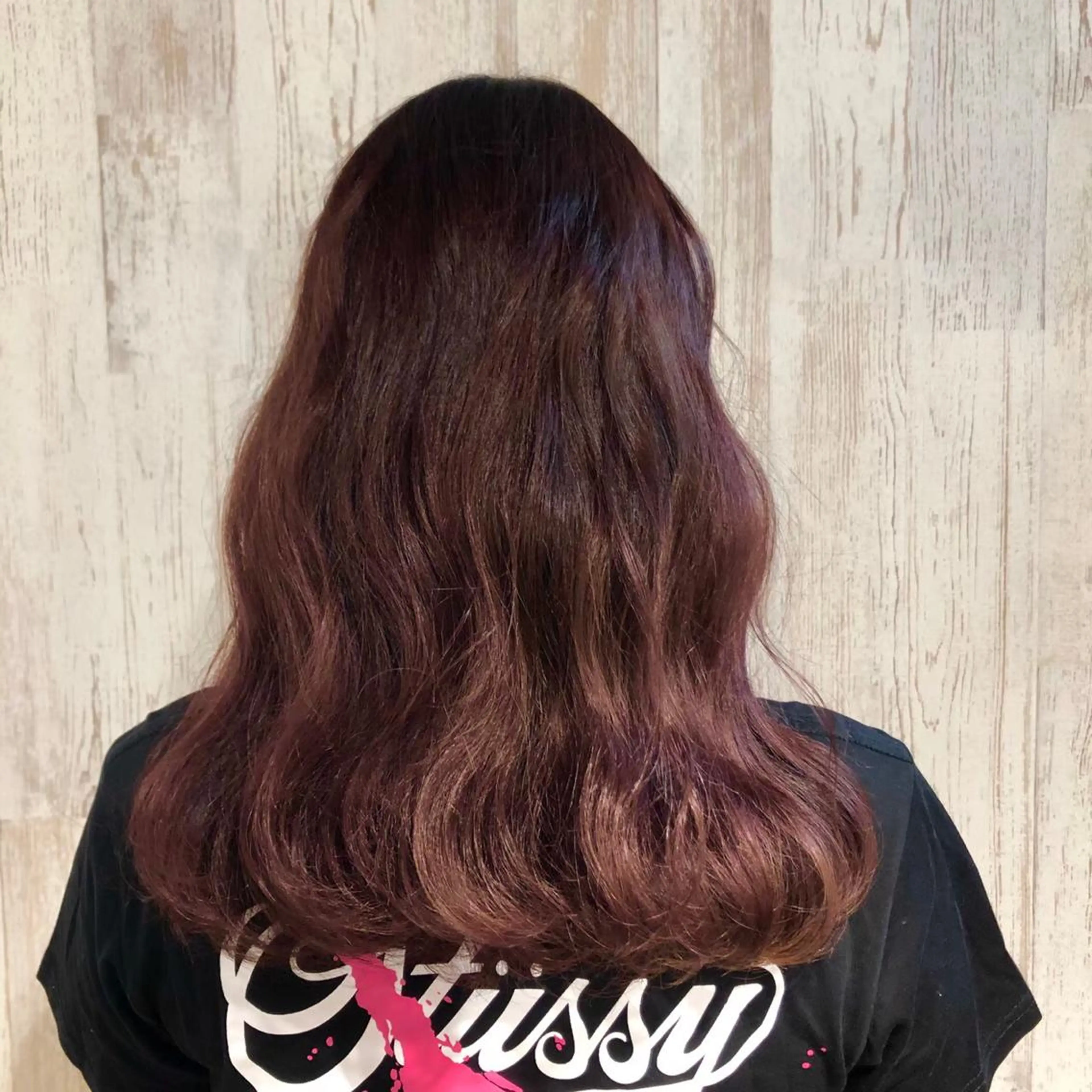 ミディアム 伊藤 真生のヘアスタイル