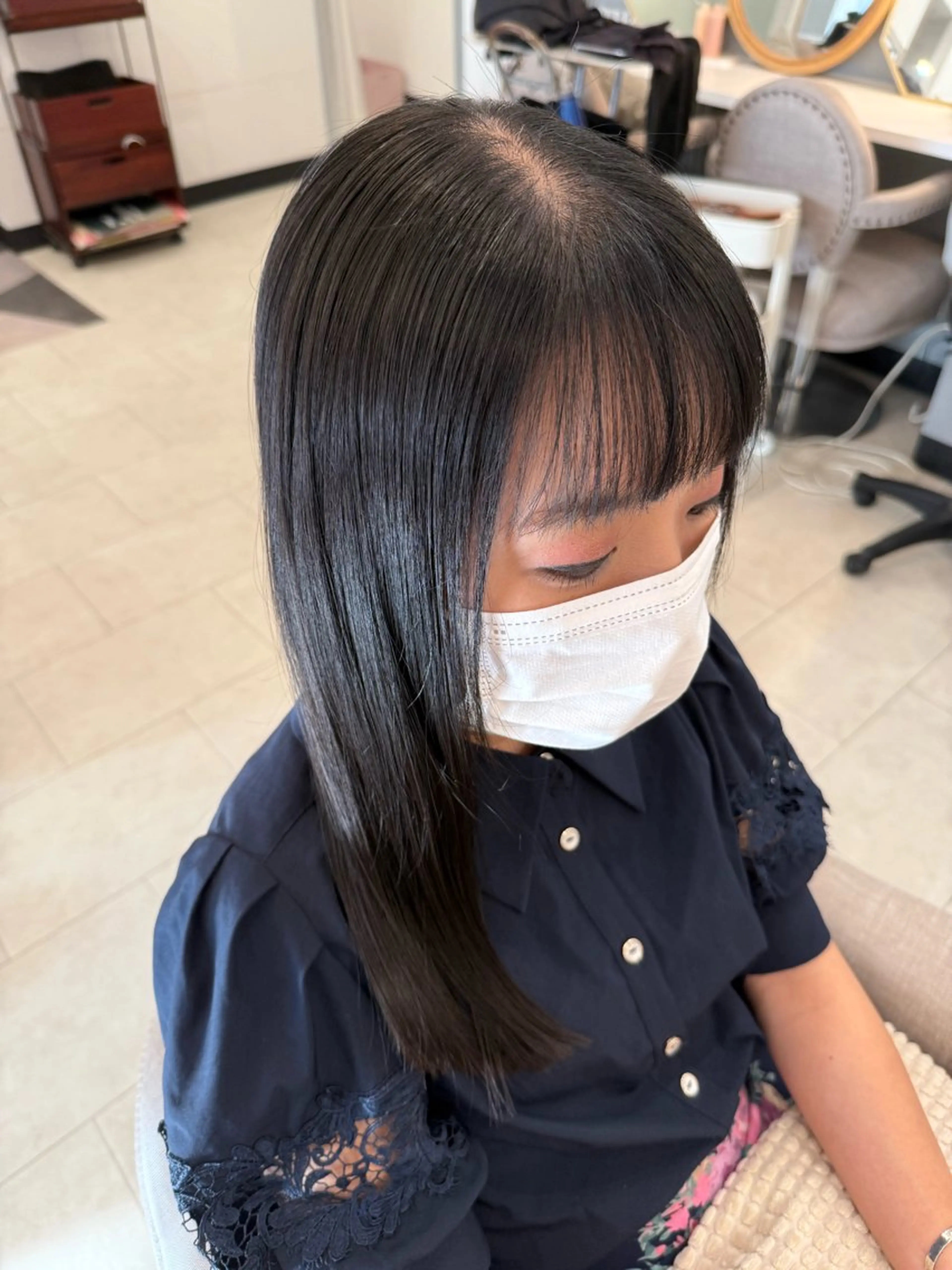 ロング レイヤーカット 三上 莉里のマツエク・マツパデザイン
