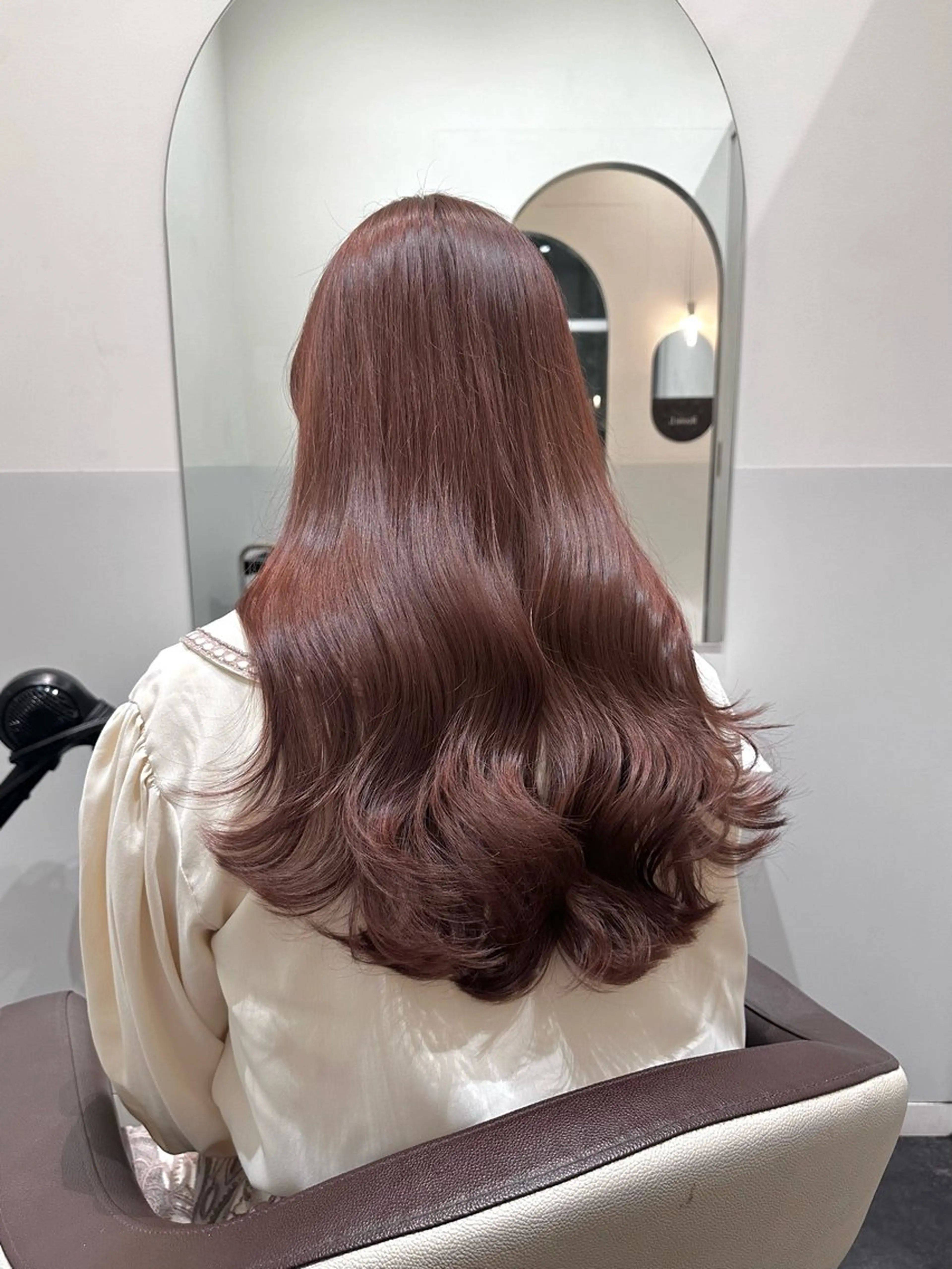 ロング カラー ベージュカラー ブリーチ ブリーチなしカラー ピンクカラー ピンクベージュ カット ヘアカラー トリートメント 矢野 晃平のヘアスタイル