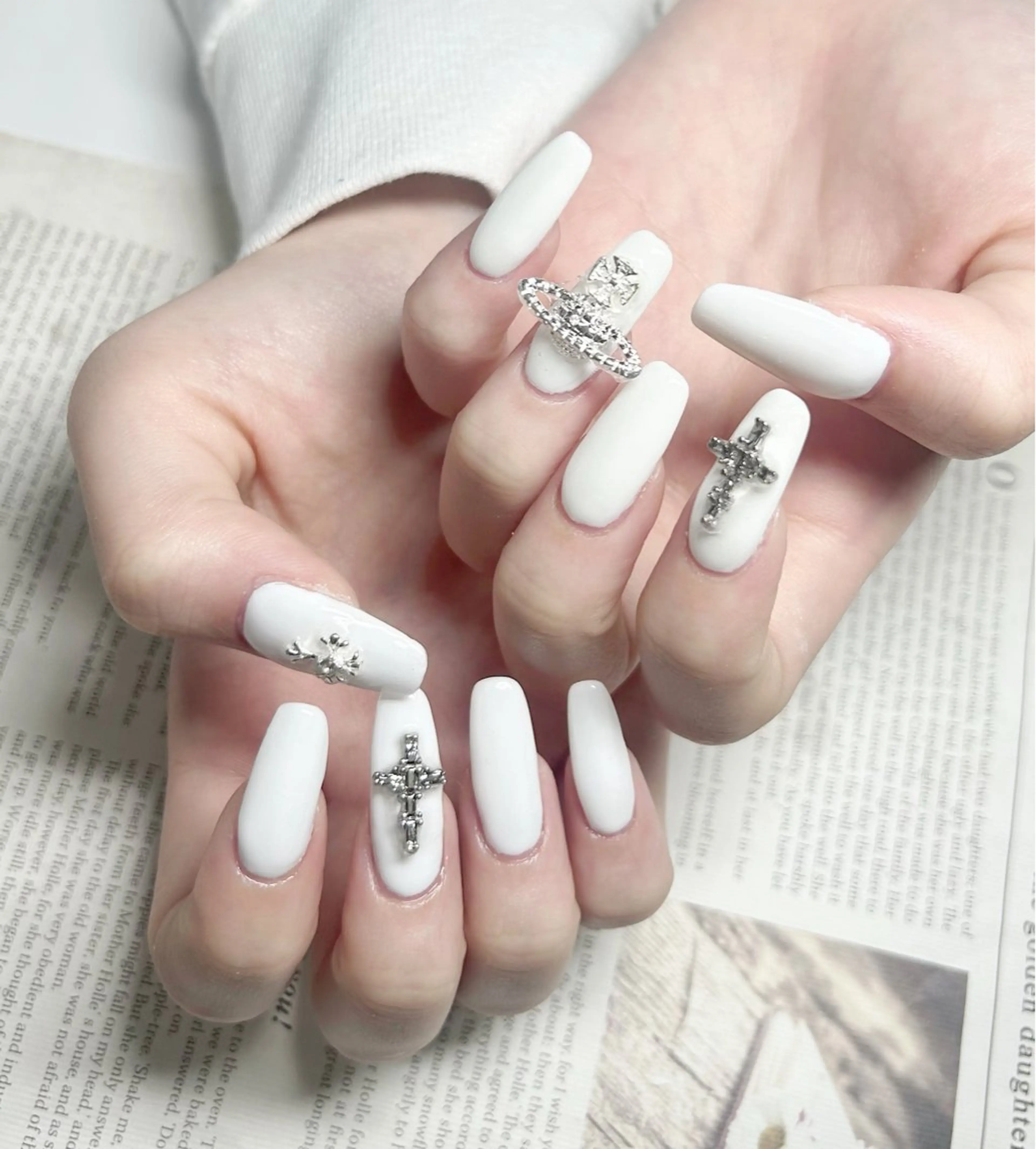 🌟4本デイザイン放題（パーツ（オフつけ）ご来店の前に写真を送ってお願いします🌸💅の写真