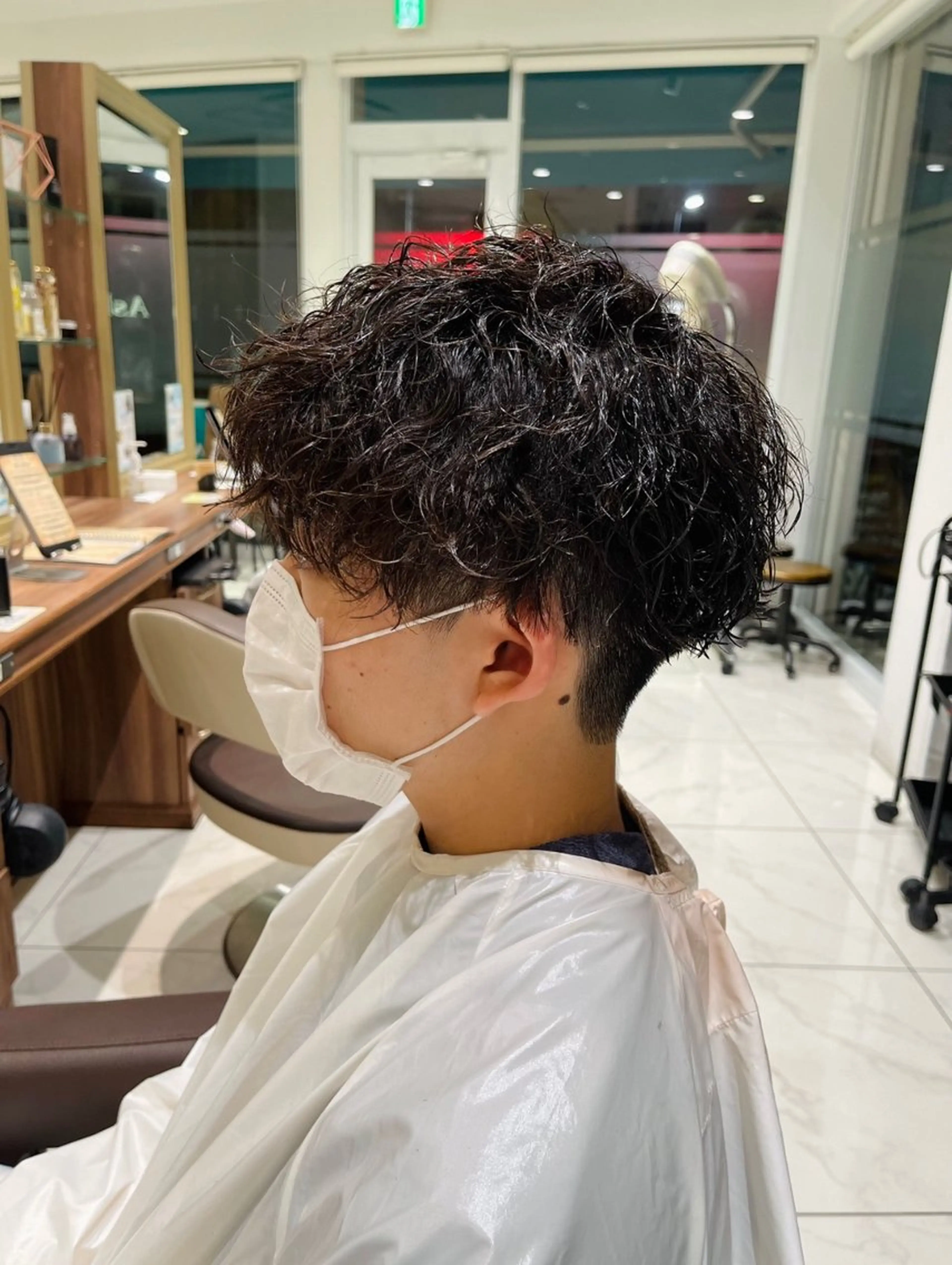 メンズ カット パーマ トリートメント ヘッドスパ 髪質改善/艶カラー /井上華のヘアスタイル
