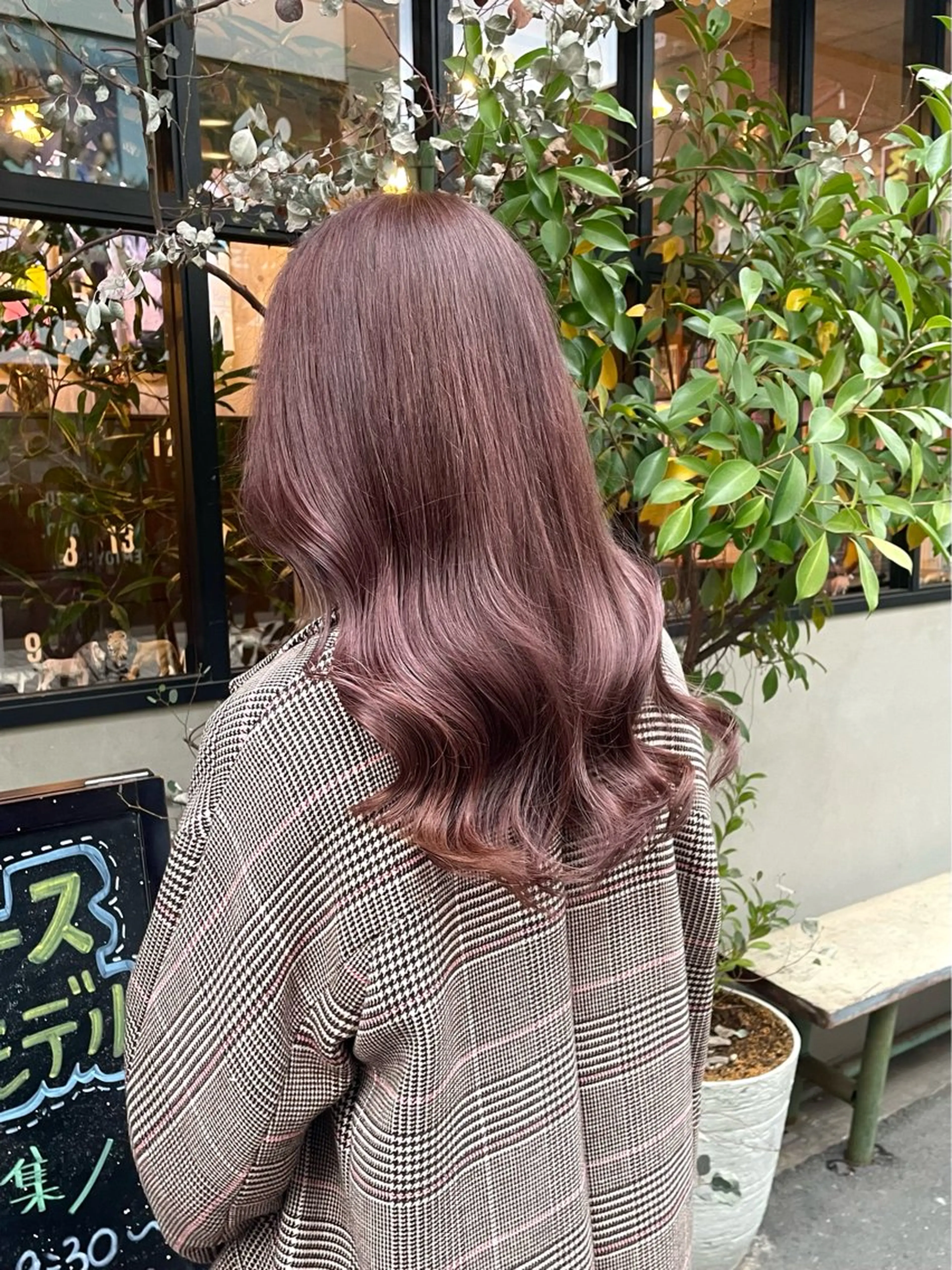 セミロング カラー ブラウンカラー ピンクカラー ピンクブラウン カット ヘアカラー トリートメント ヘアセット 竹内 春奈のヘアスタイル