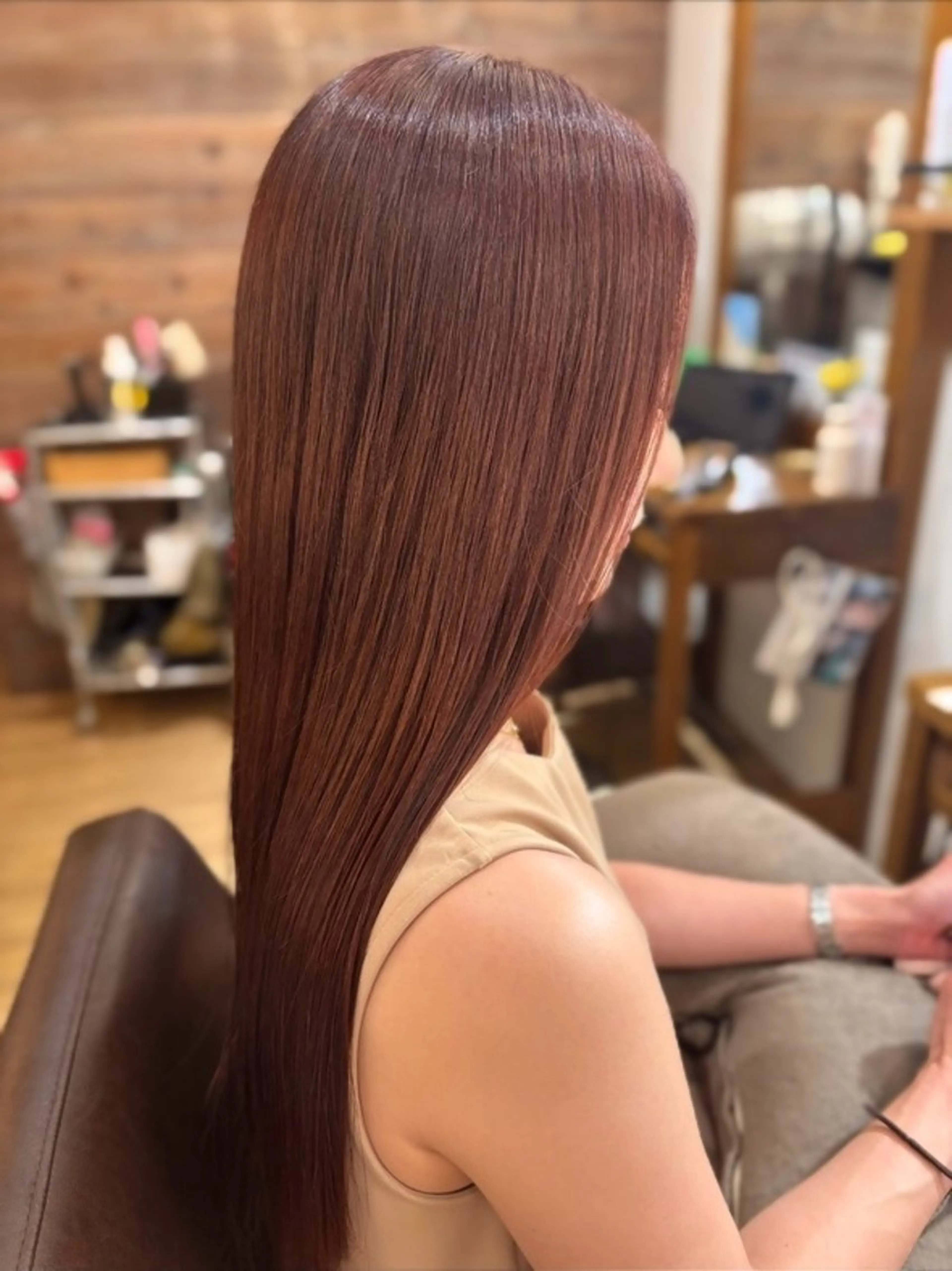 ロング 野口 魅羽のヘアスタイル