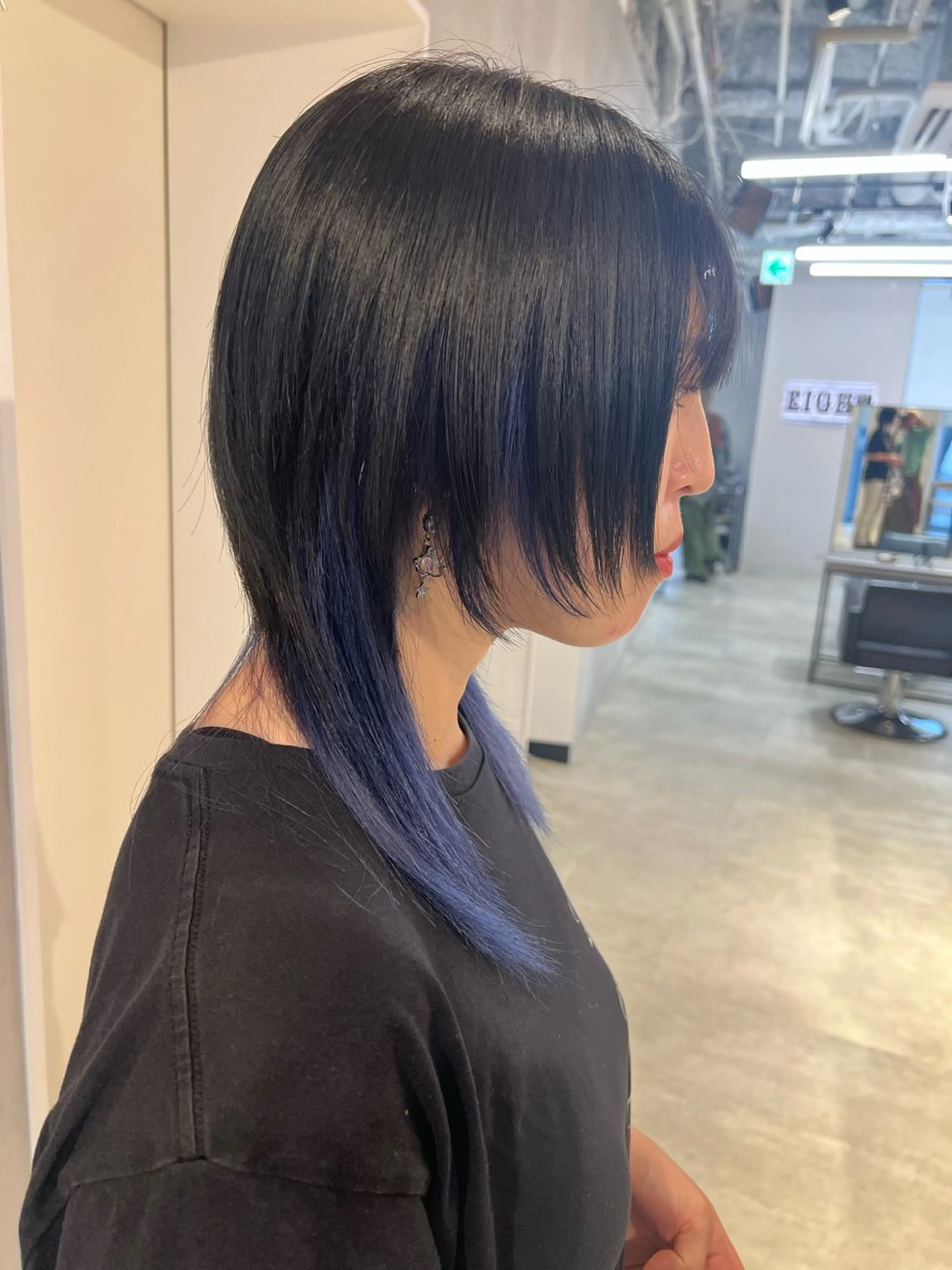 ミディアム ウルフカット カット ヘアカラー 渋谷ハイトーン/ デザインカラー阿部のヘアスタイル