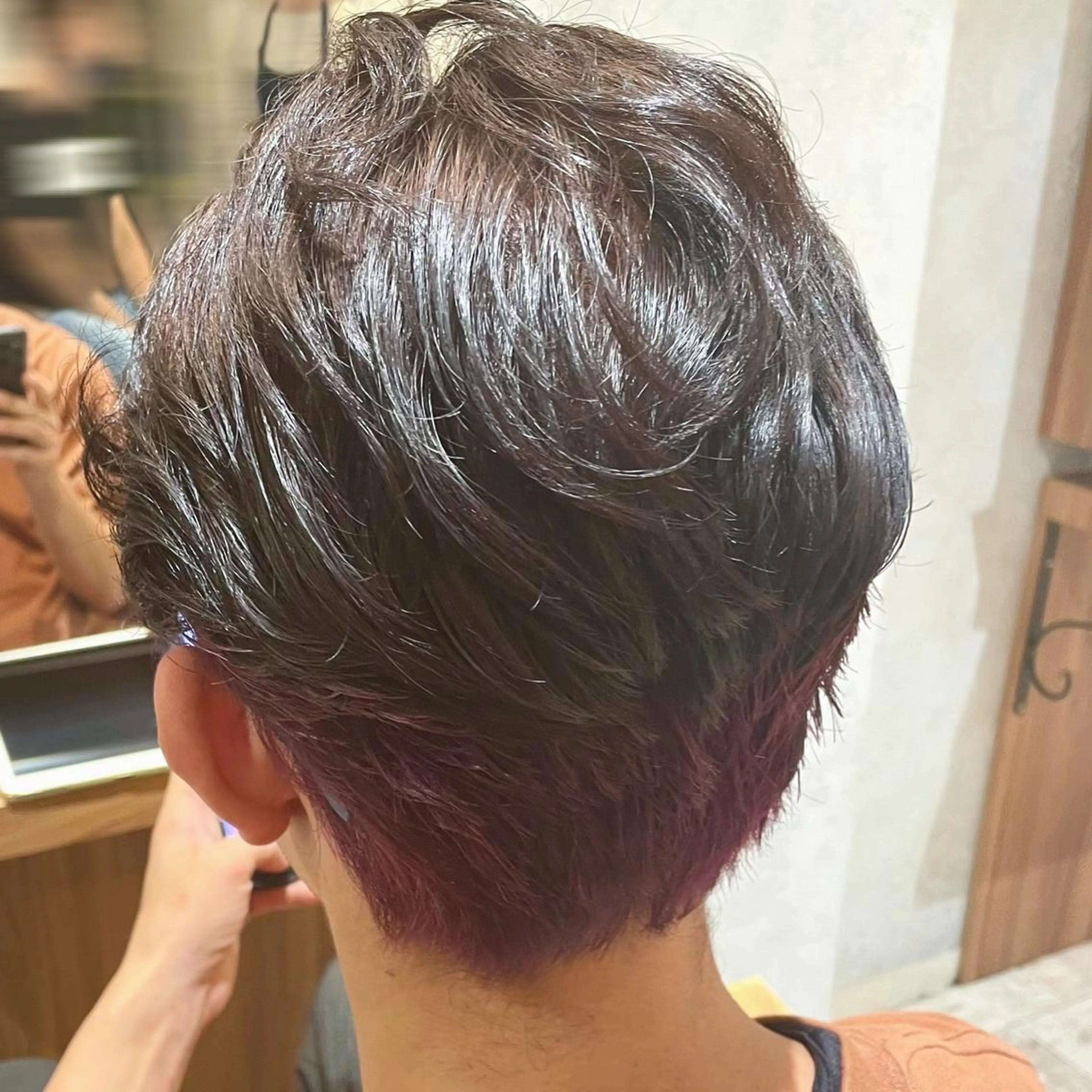 カラー インナーカラー 小川 夏生のヘアスタイル