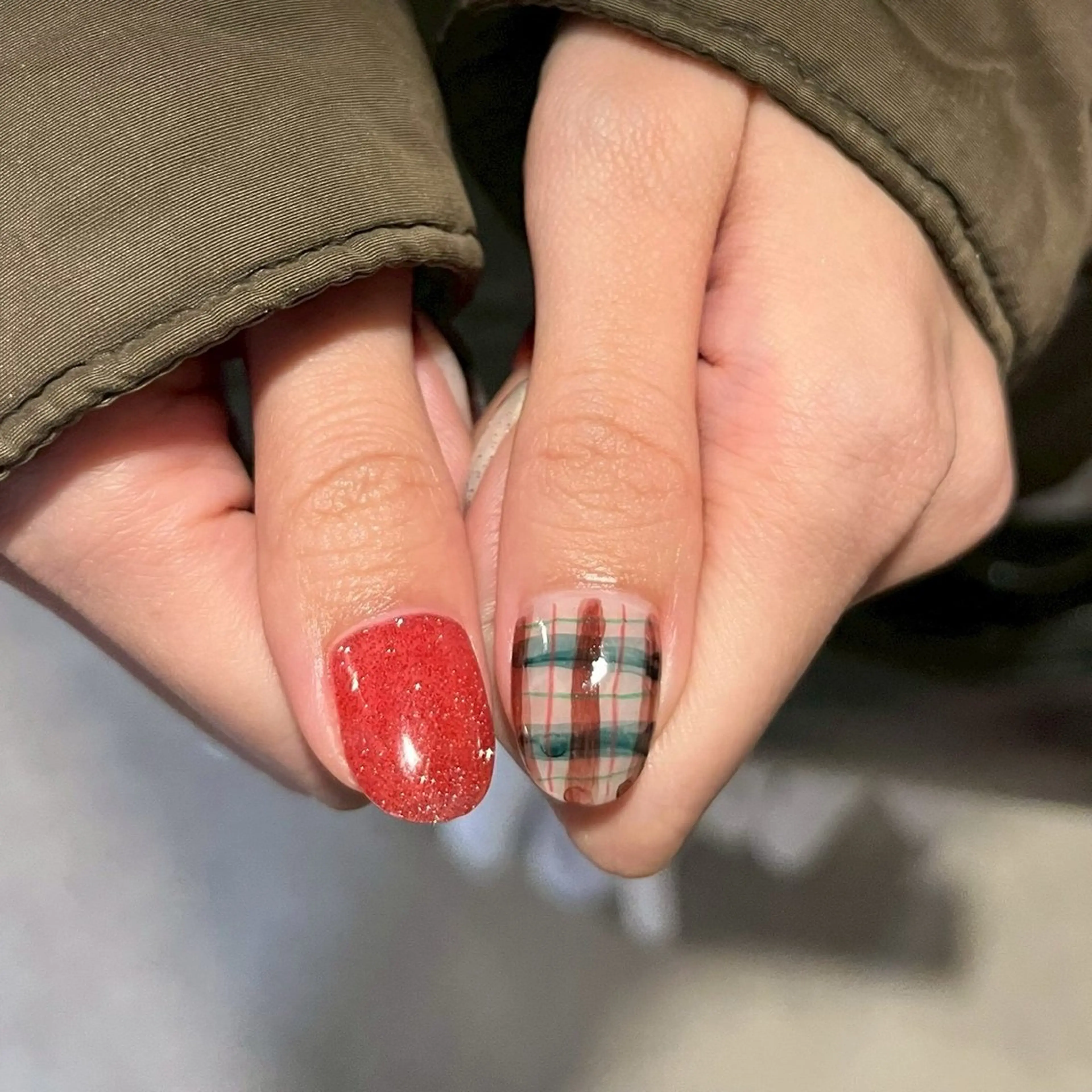 【HAND】ワンカラー+チェックネイル1本ずつ🥣🎄 ¥6,000の写真