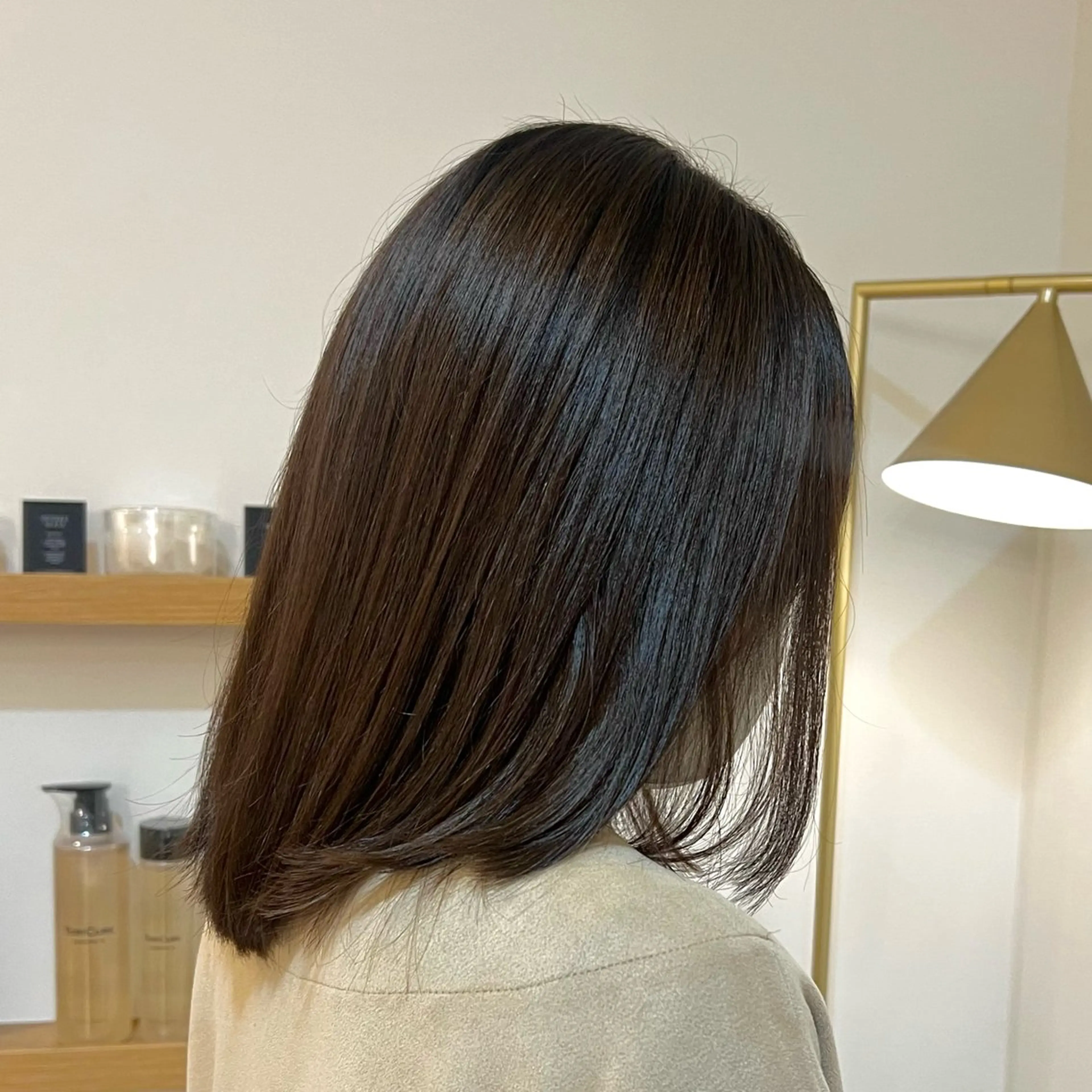 ミディアム カラー ベージュカラー ブリーチ 透明感カラー ダブルカラー グレージュ ヘアカラー トリートメント 艶カラー/透明感 /ヒグチアオイのヘアスタイル