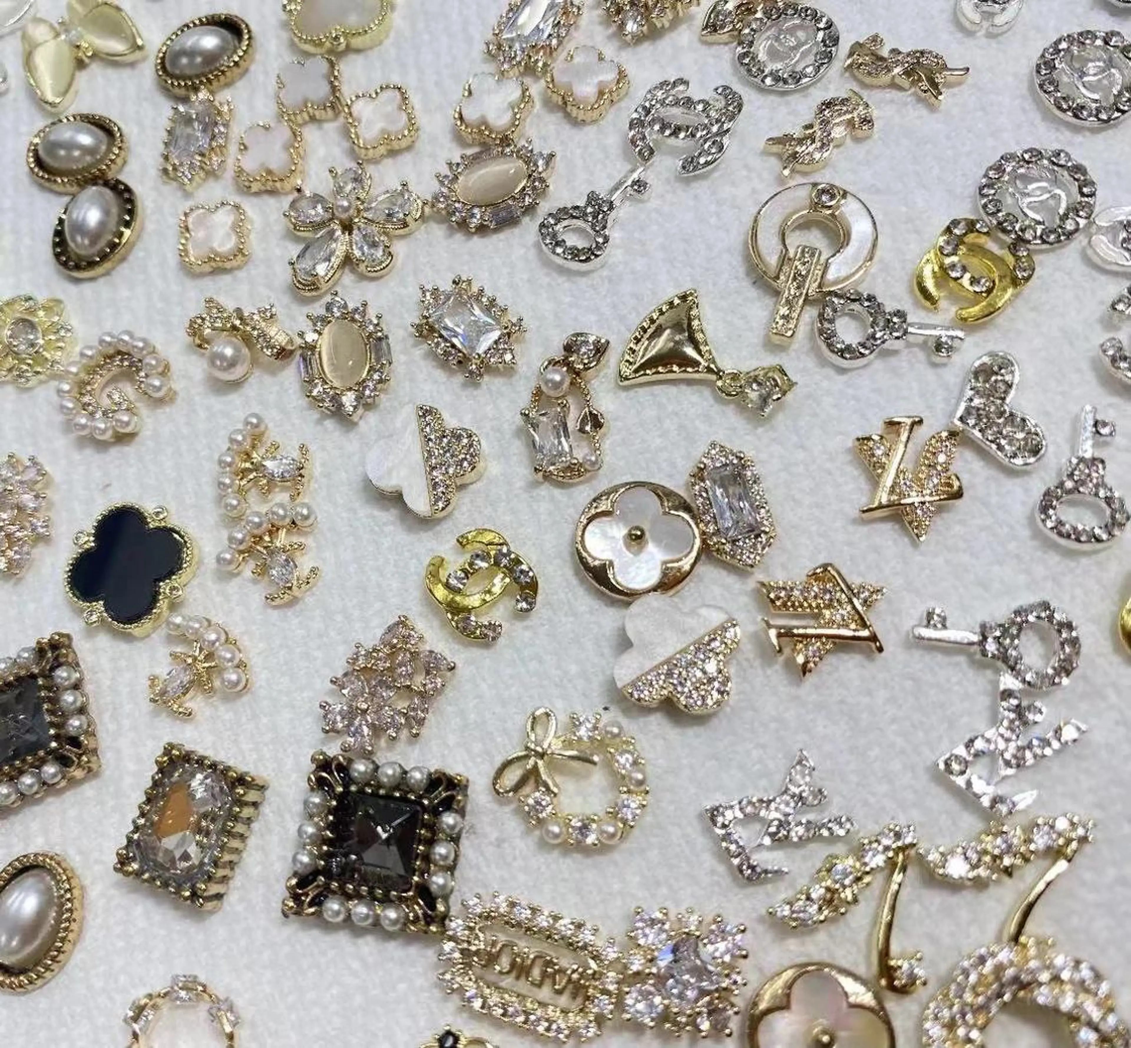 ネイル R salonのネイルデザイン