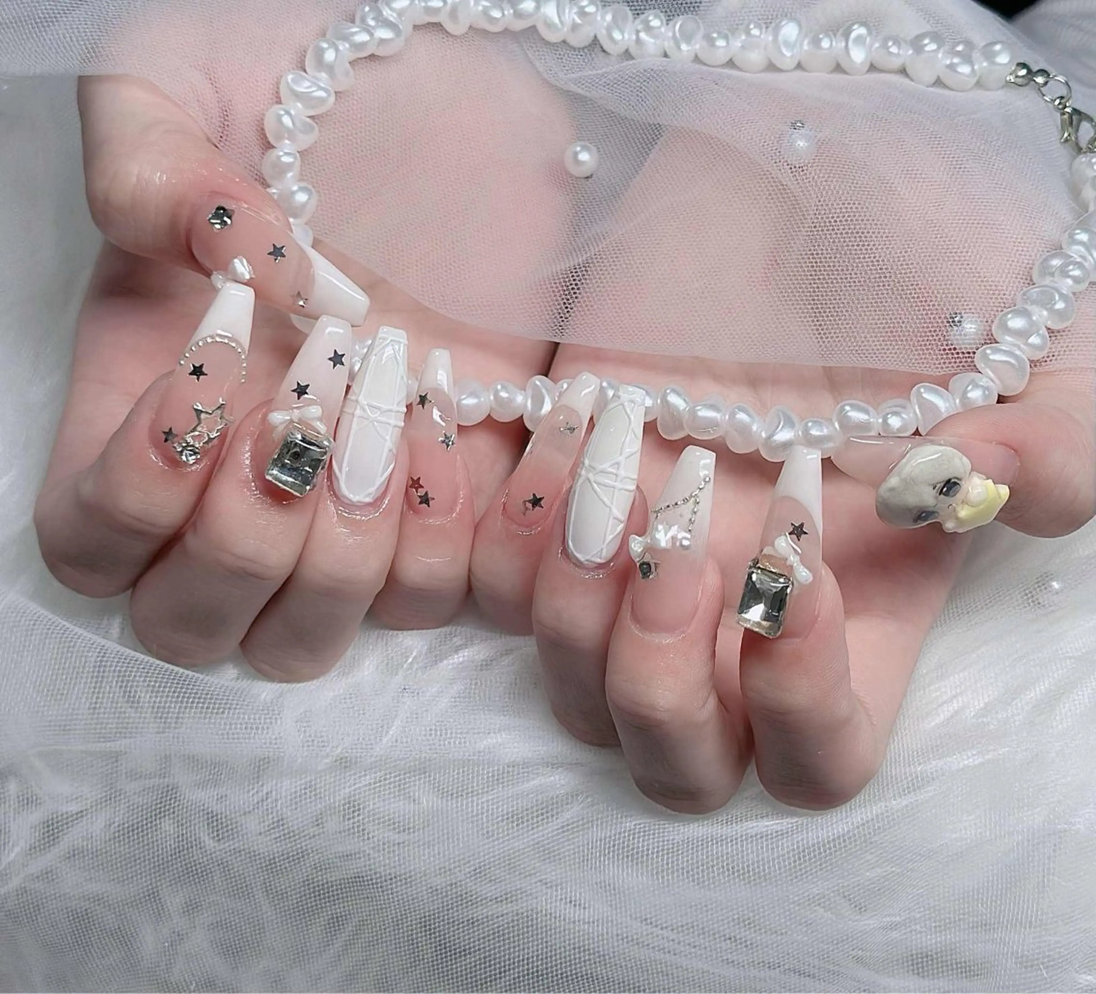 ネイル アートネイル ボルドー フレンチネイル ジェルネイル 氷ネイル・うるうるネイル ハンドネイル H.baby Nail Salonのネイルデザイン