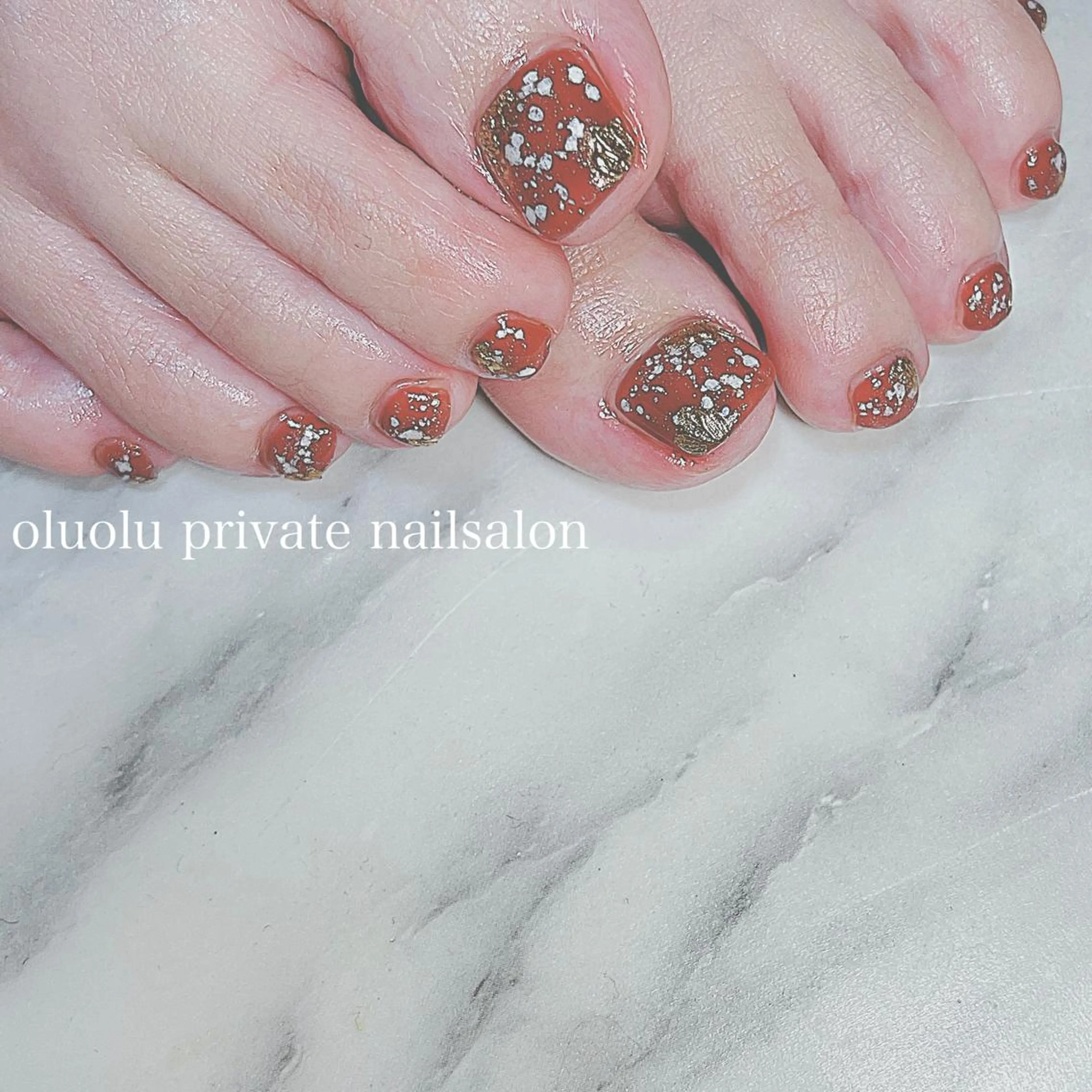 ネイル アートネイル ブラウン フットネイル ニュアンスネイル フットネイル 大村 紬華のネイルデザイン