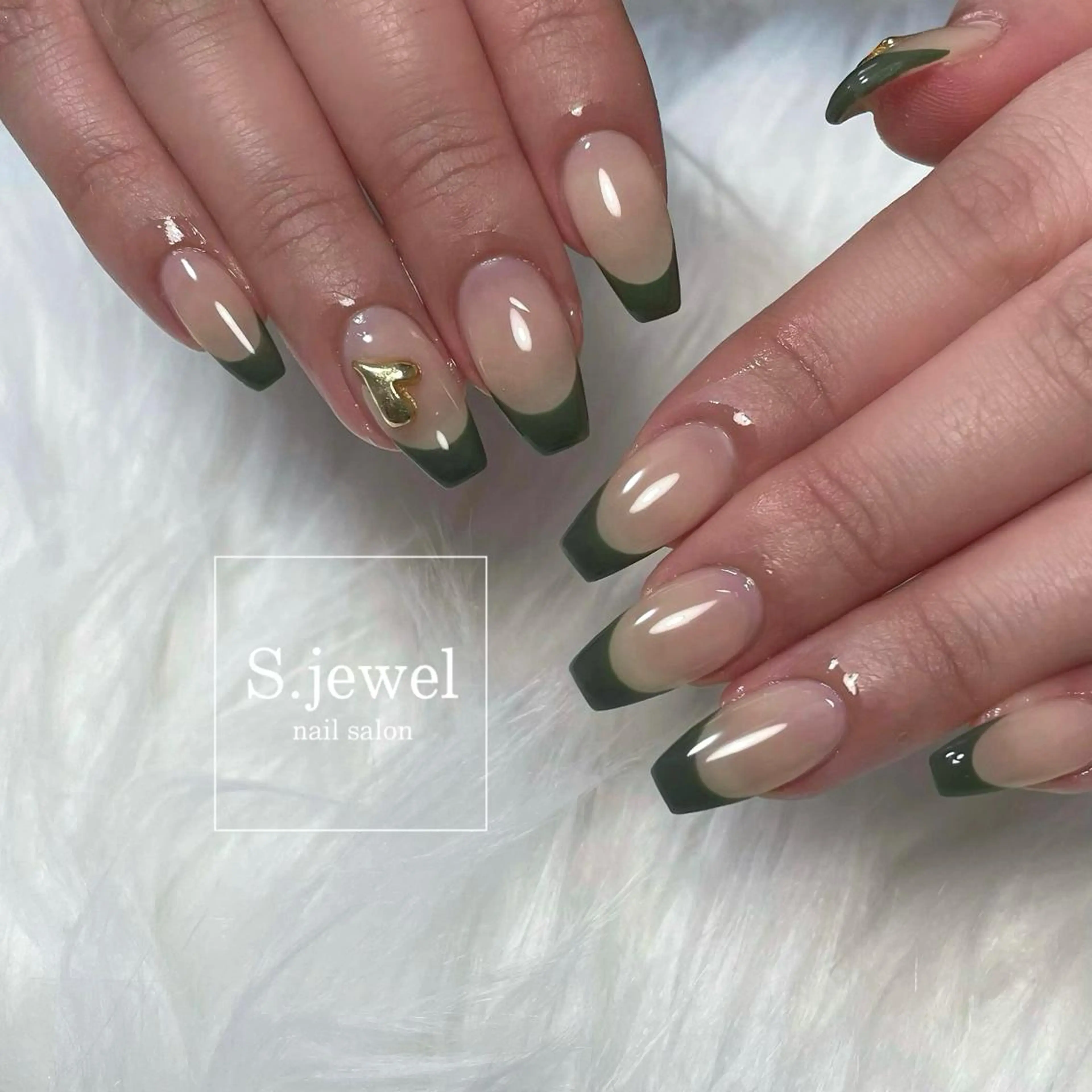 ネイル S. JEWELのネイルデザイン