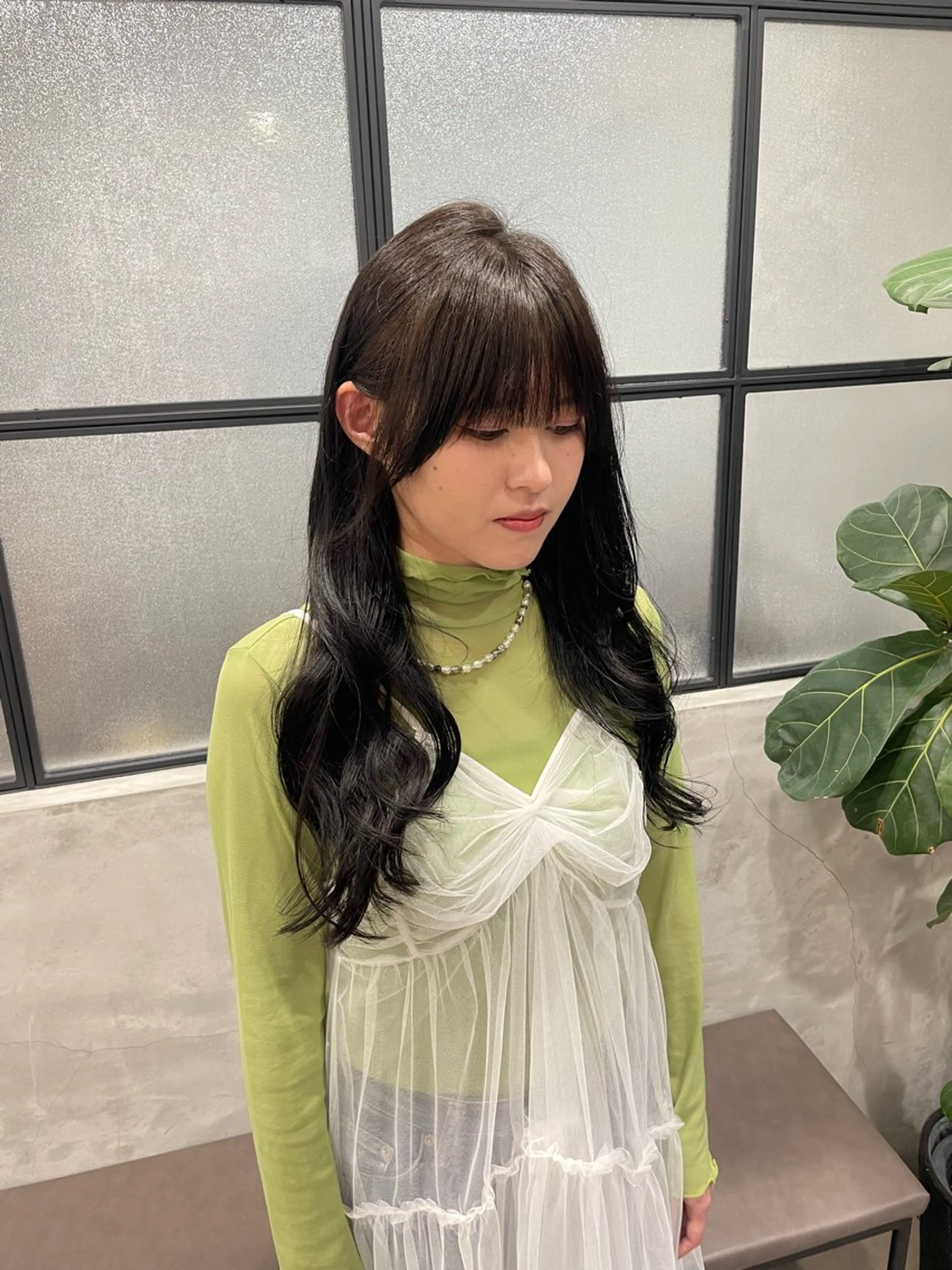 ロング カラー 小顔カット カット ヘアカラー トリートメント 佐藤 由依/水光カラーのヘアスタイル