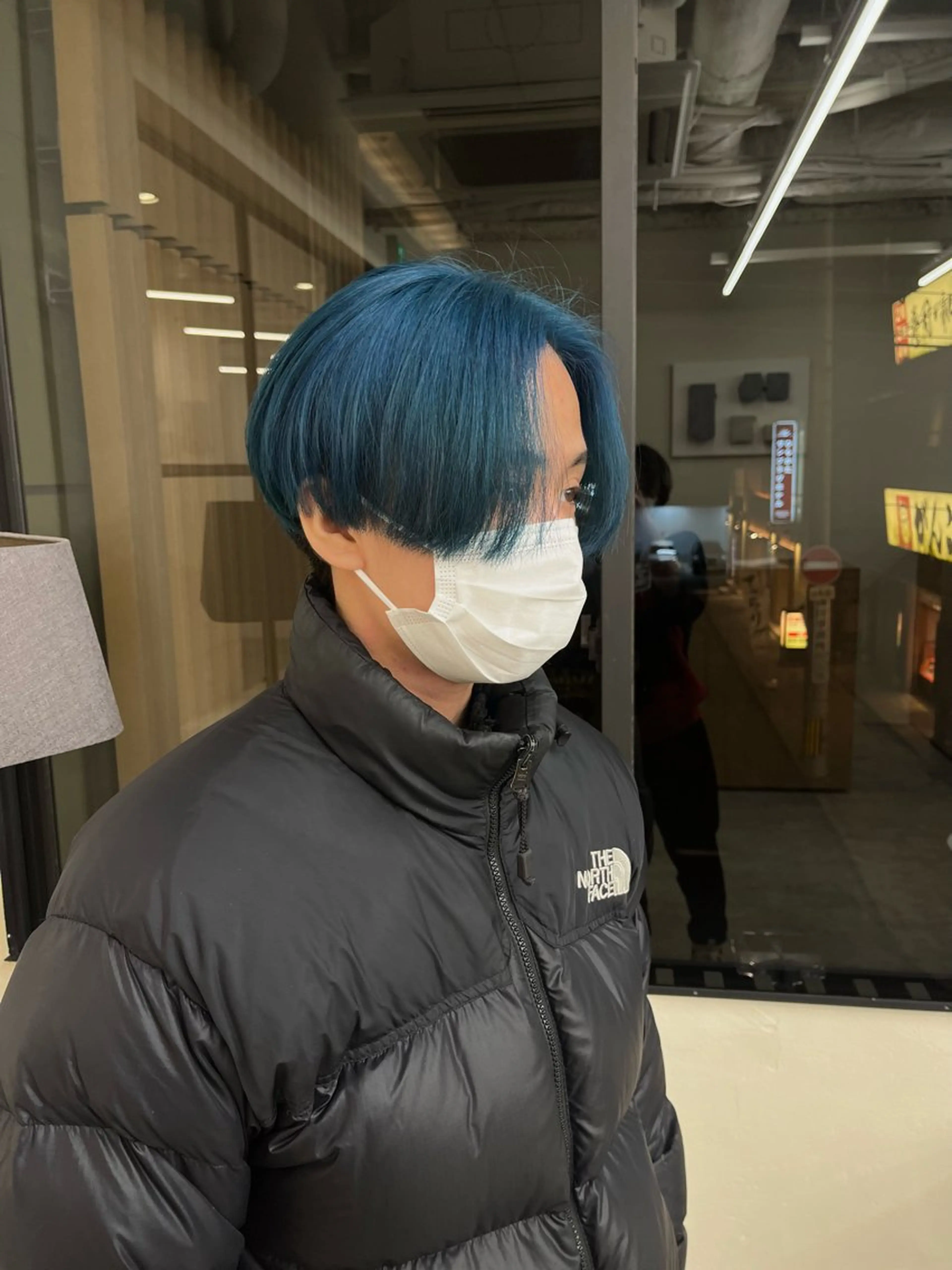 カラー ブリーチ ブルーカラー ダブルカラー 大塚 柊那のヘアスタイル