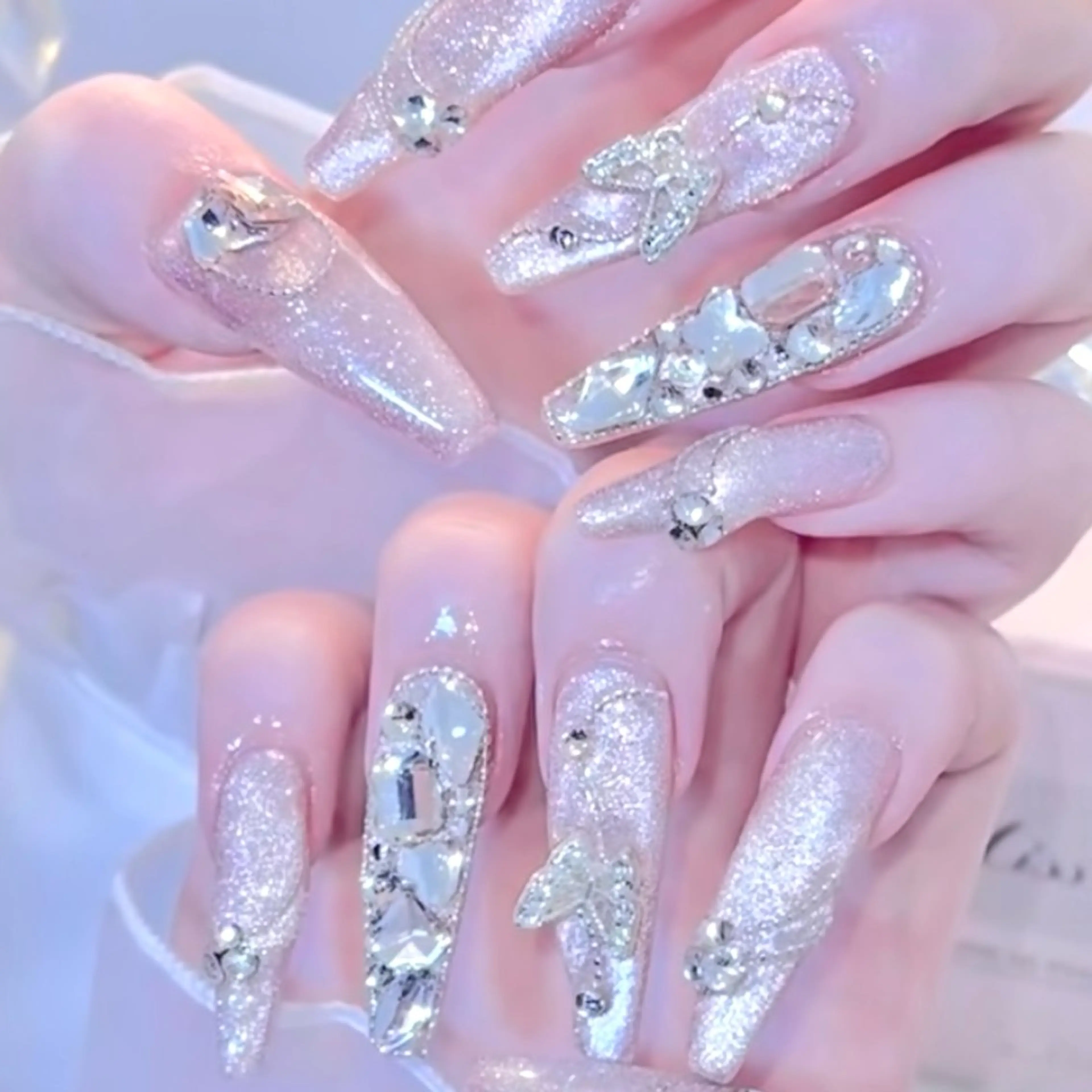 ネイル ロングネイル ネイルチップ ハンドネイル KIREIE NAILSのネイルデザイン