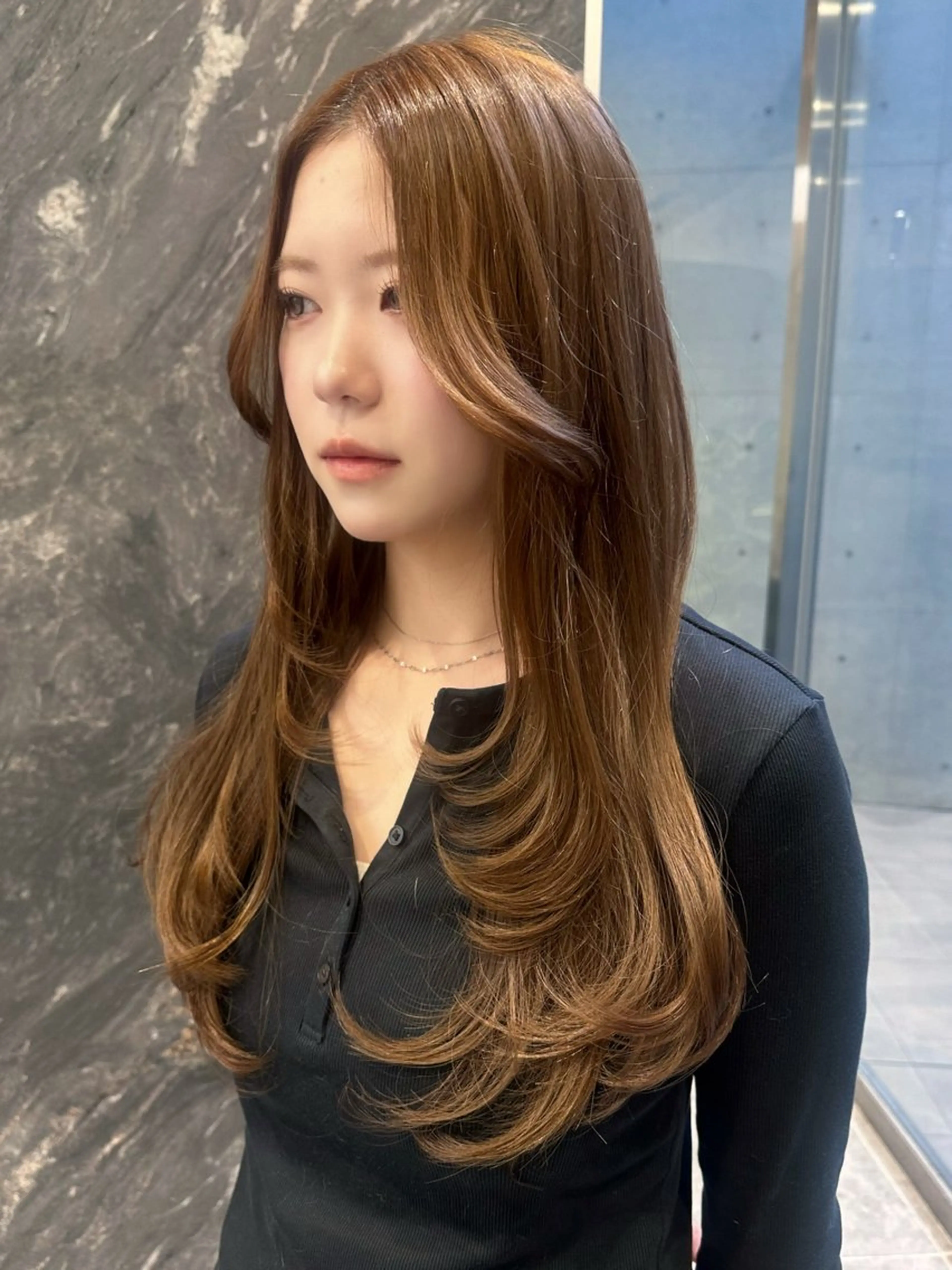 ロング 顔まわりレイヤー レイヤーカット カット RiA/レイヤーカッ ト/ハッシュカットのヘアスタイル