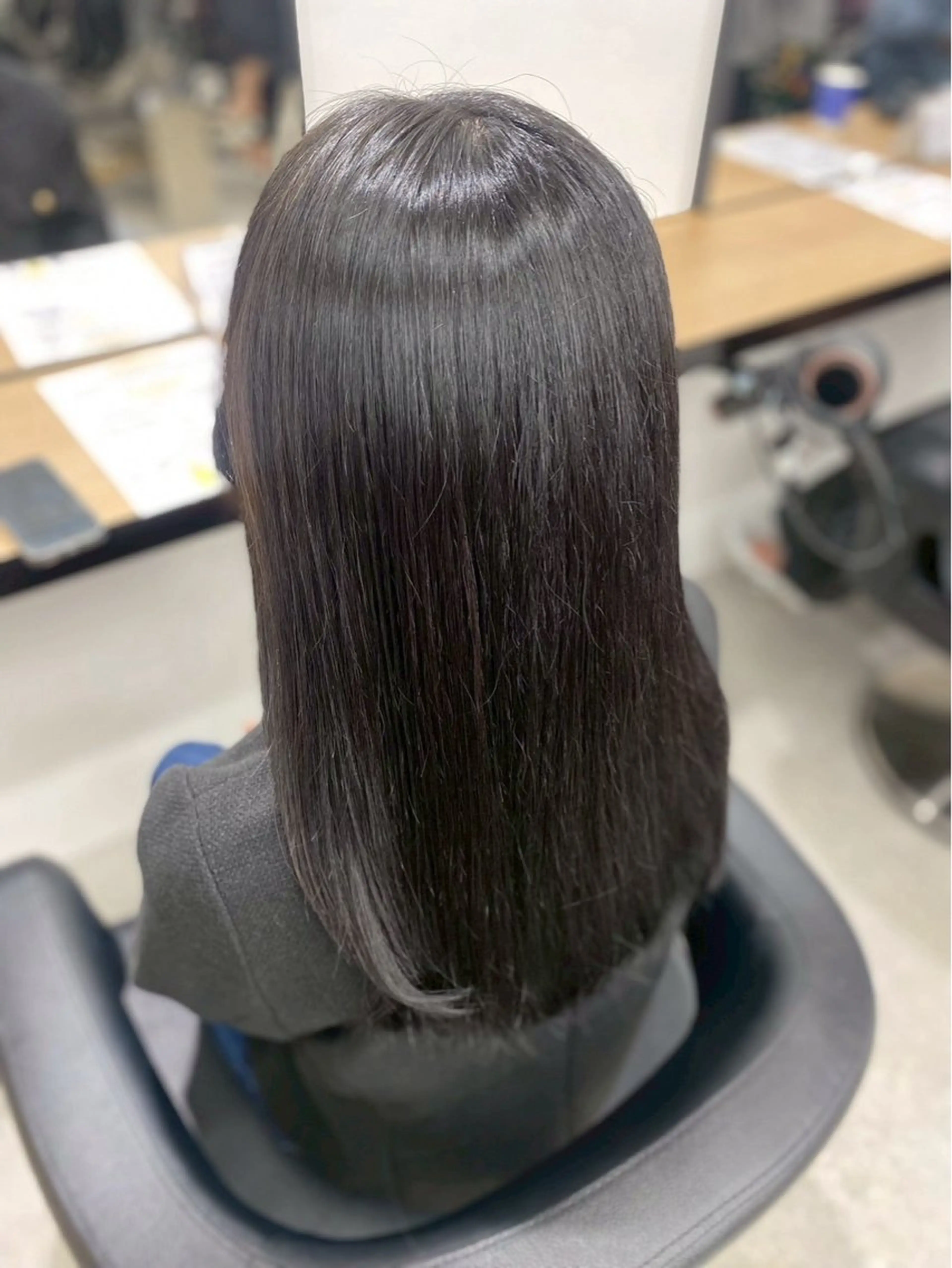 ロング カラー 韓国風レイヤー透明感 艶髪カラー/岡田悠希のヘアスタイル