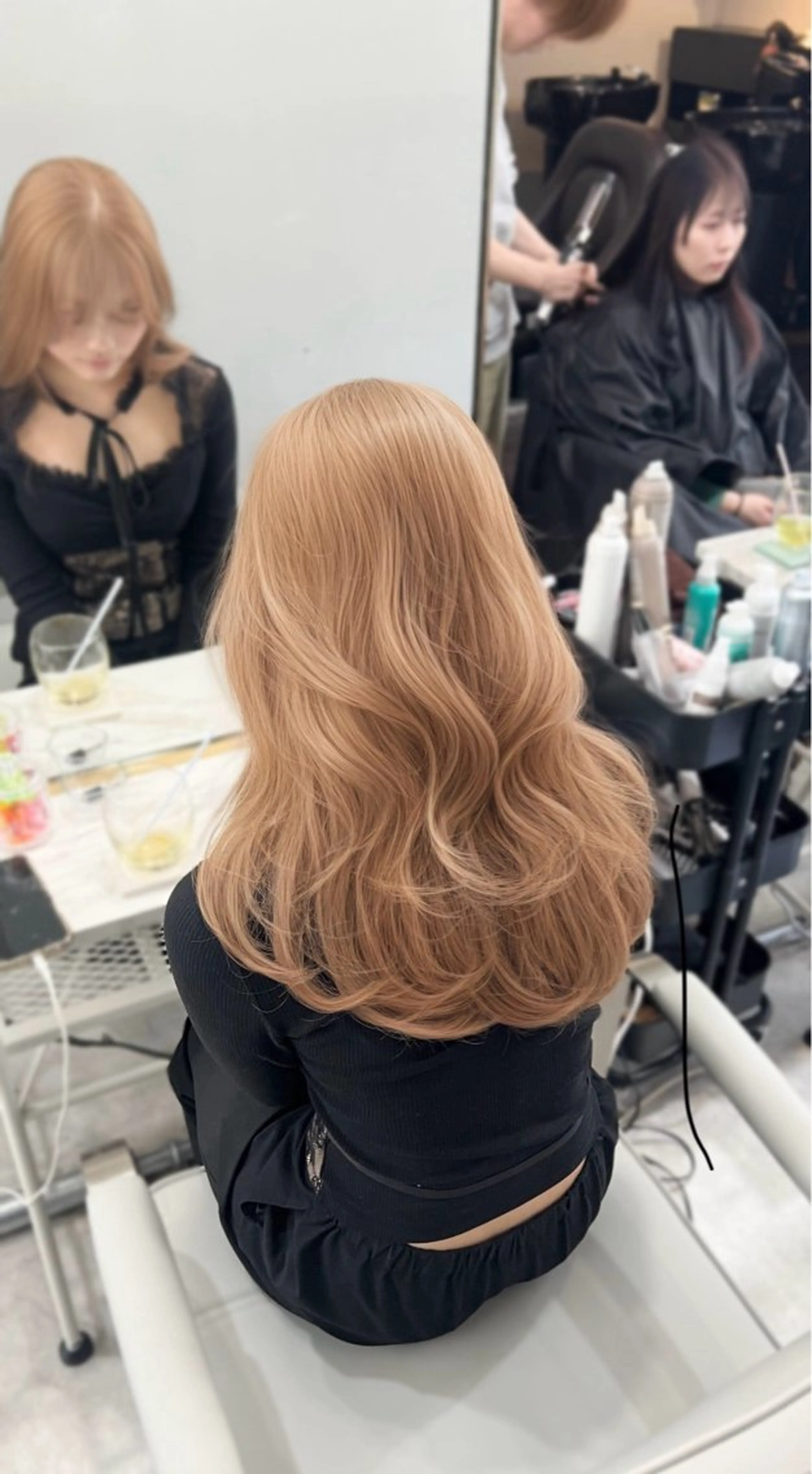 ミディアム カラー カット ヘアカラー トリートメント ヘアセット 🫧艶ダブルカラー ブリーチ🫧トモヤのヘアスタイル