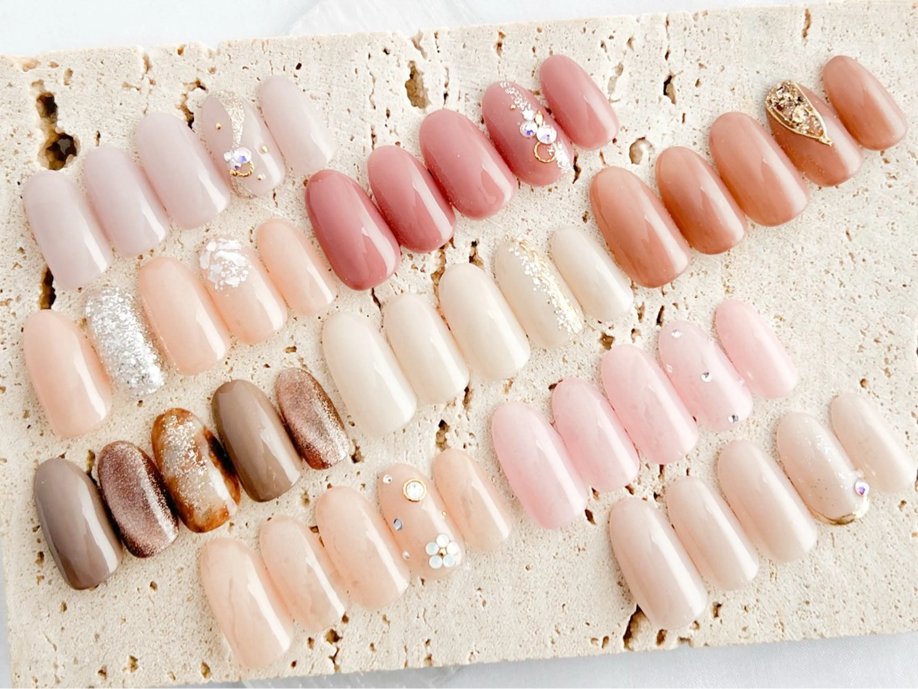 🌟30種類より選べるハンドデザイン2本付🌟《 オフ無 》の写真