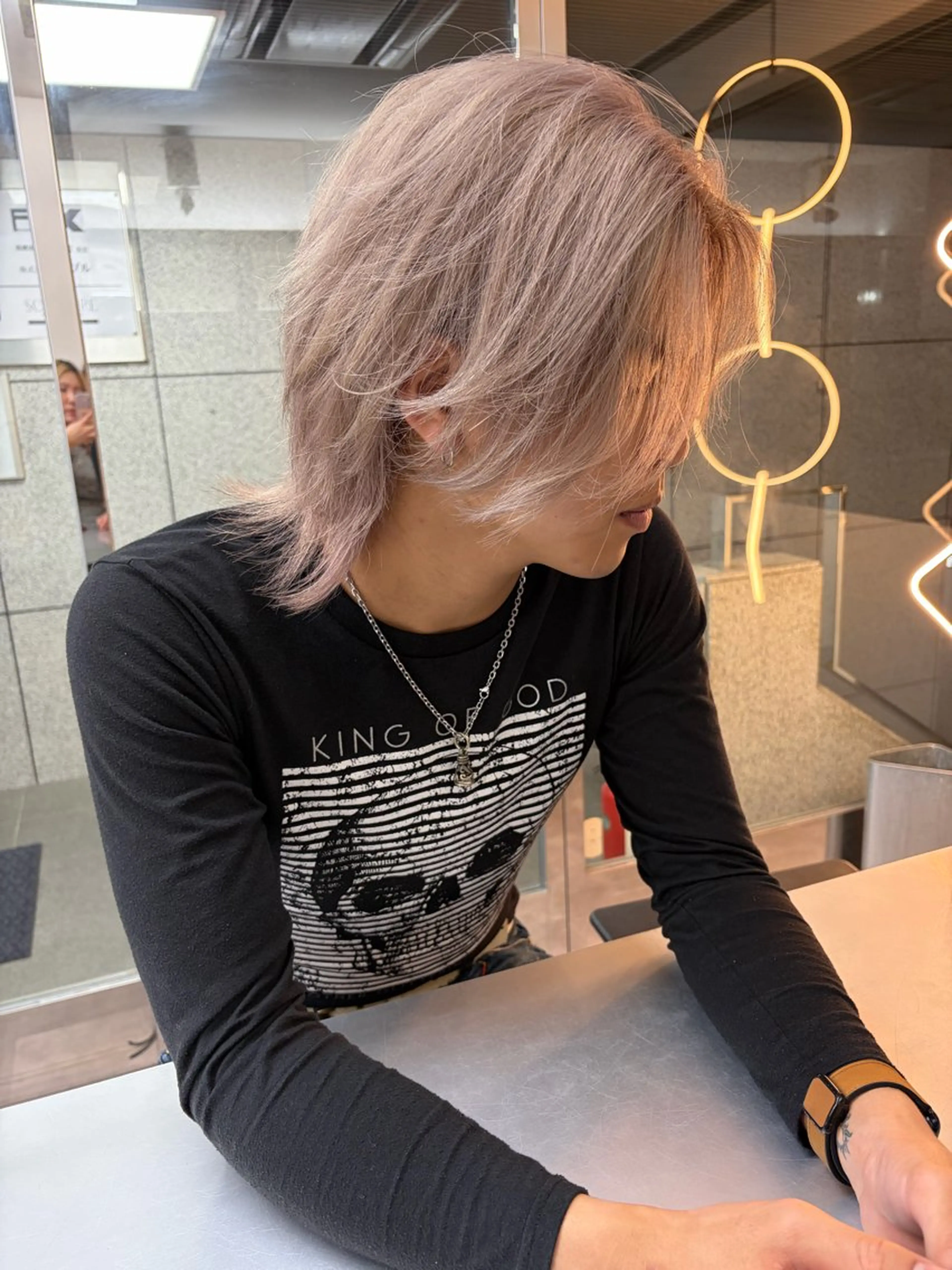 カラー メンズ グレージュ ミルクティーグレージュ LAKING munonのヘアスタイル