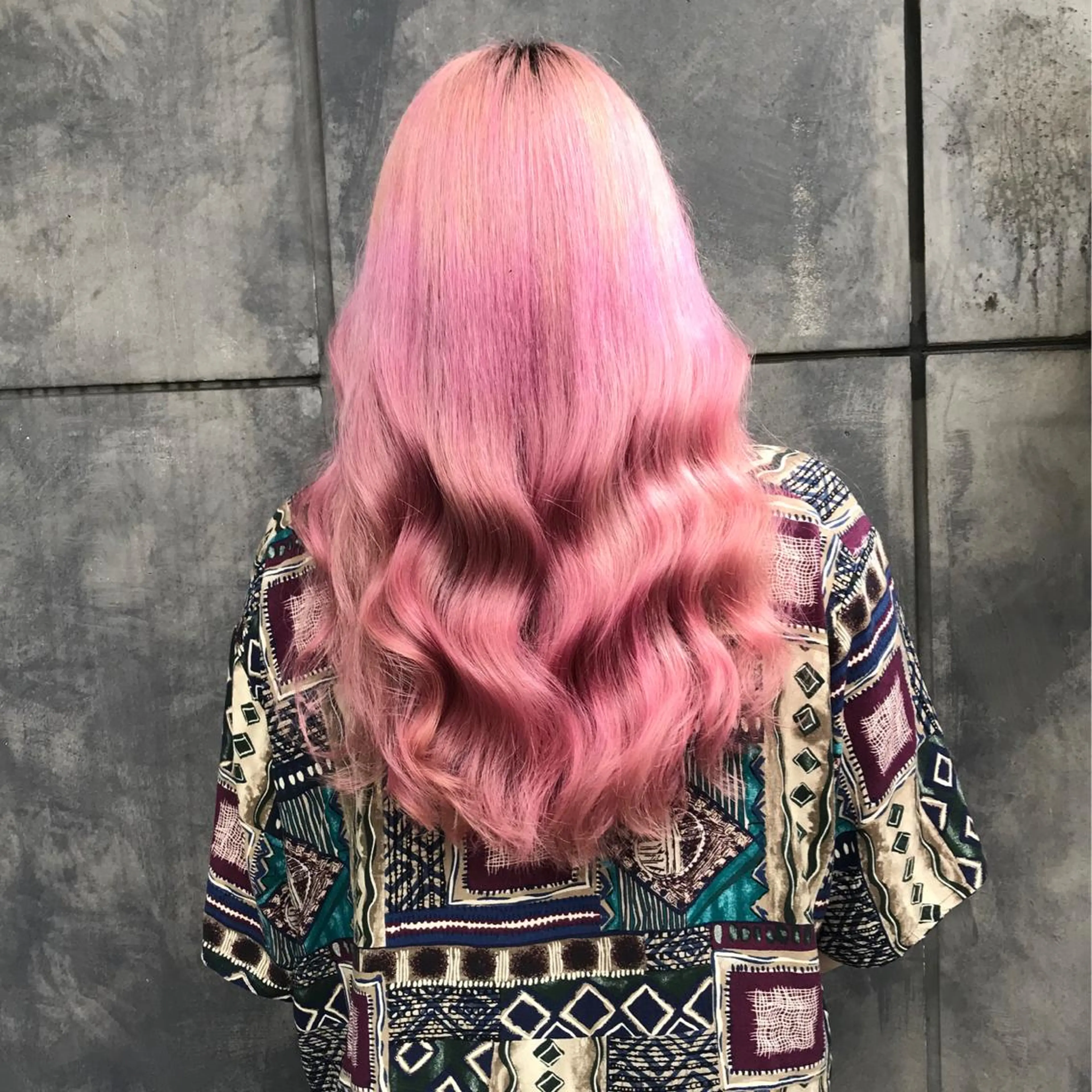 ロング カラー ブリーチ ピンクカラー ヨシンモリ ムルギョル巻き 韓国風ヘア K-POP好き美容師 🇰🇷Kai.Yのヘアスタイル