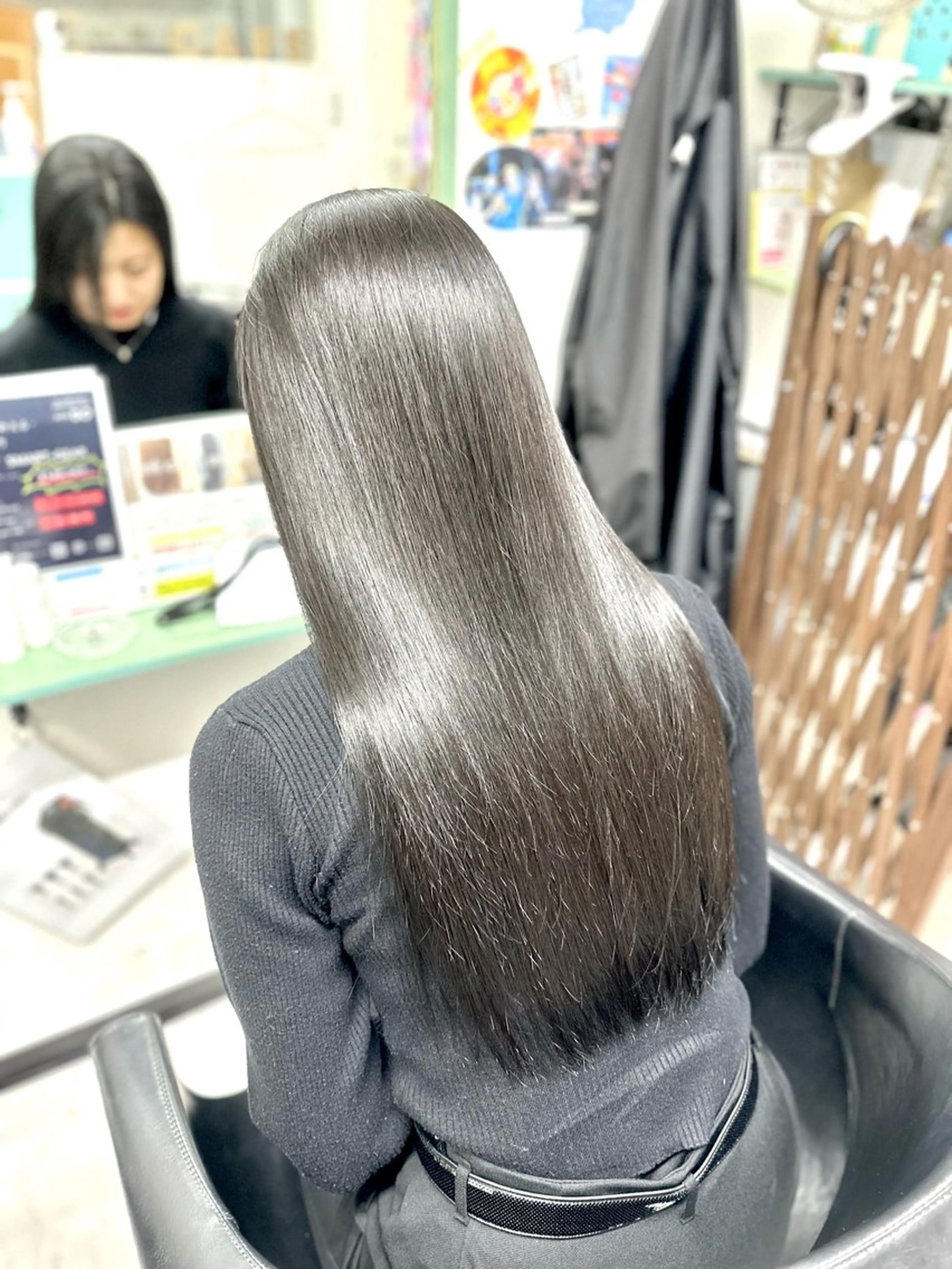 ブロー込み❣️ツヤカラー/全体染め🍀 タンパク質トリートメント付き✨️ミニモ限定価格❣️の写真