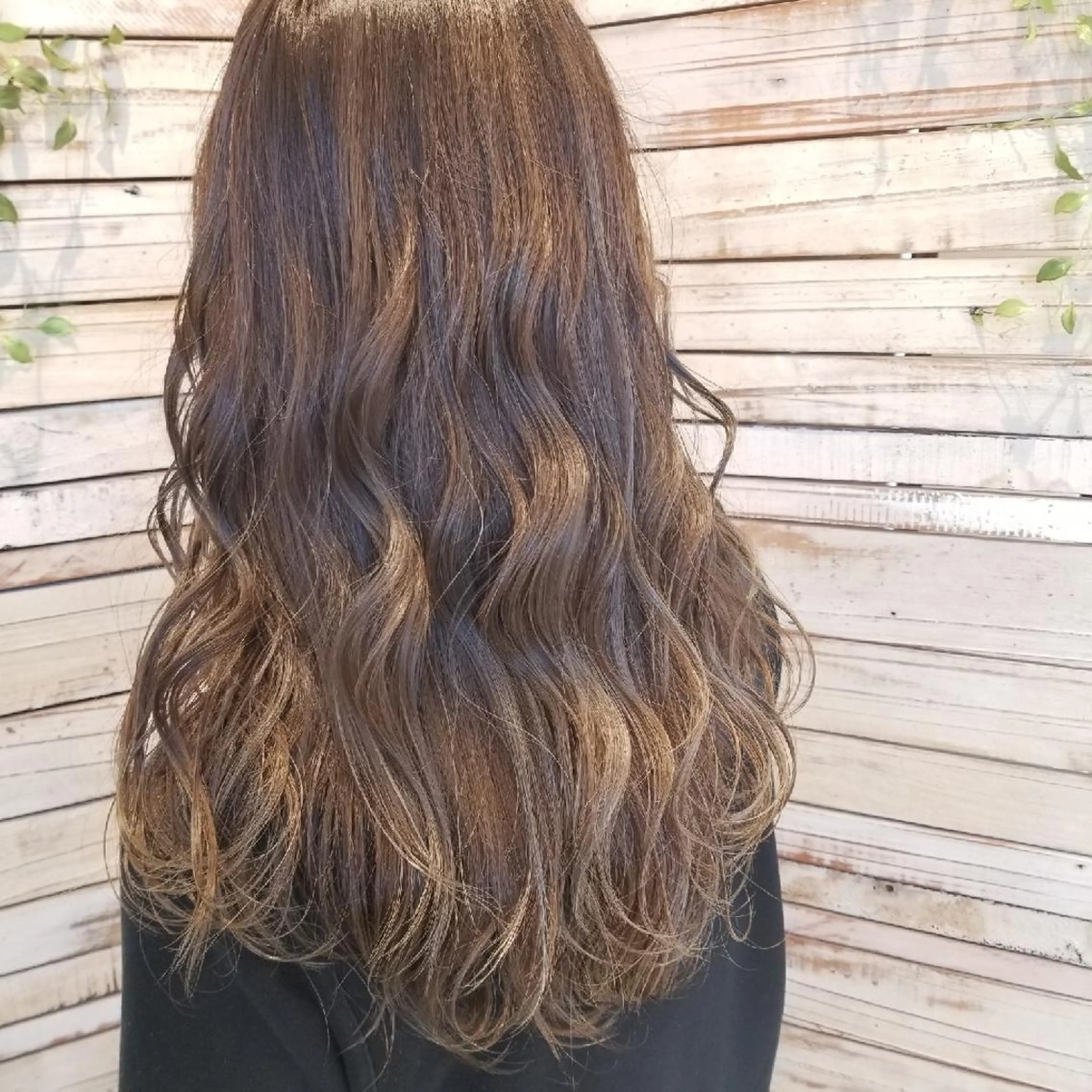 セミロング Ash 店長　山下達也のヘアスタイル