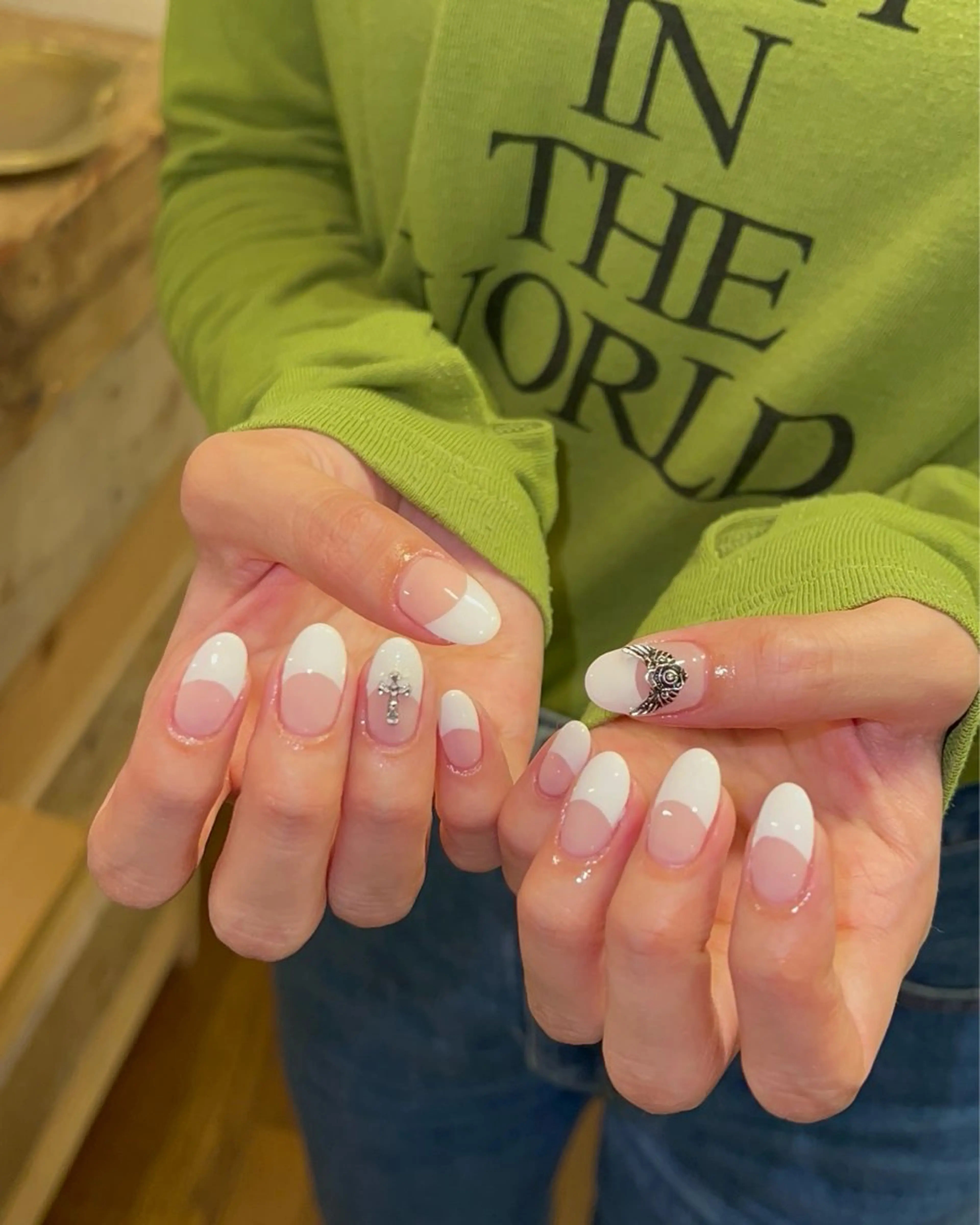 ネイル ハンドネイル フットネイル ハンドケア Nes.Nail所属・Miyagi Asamiのネイルデザイン