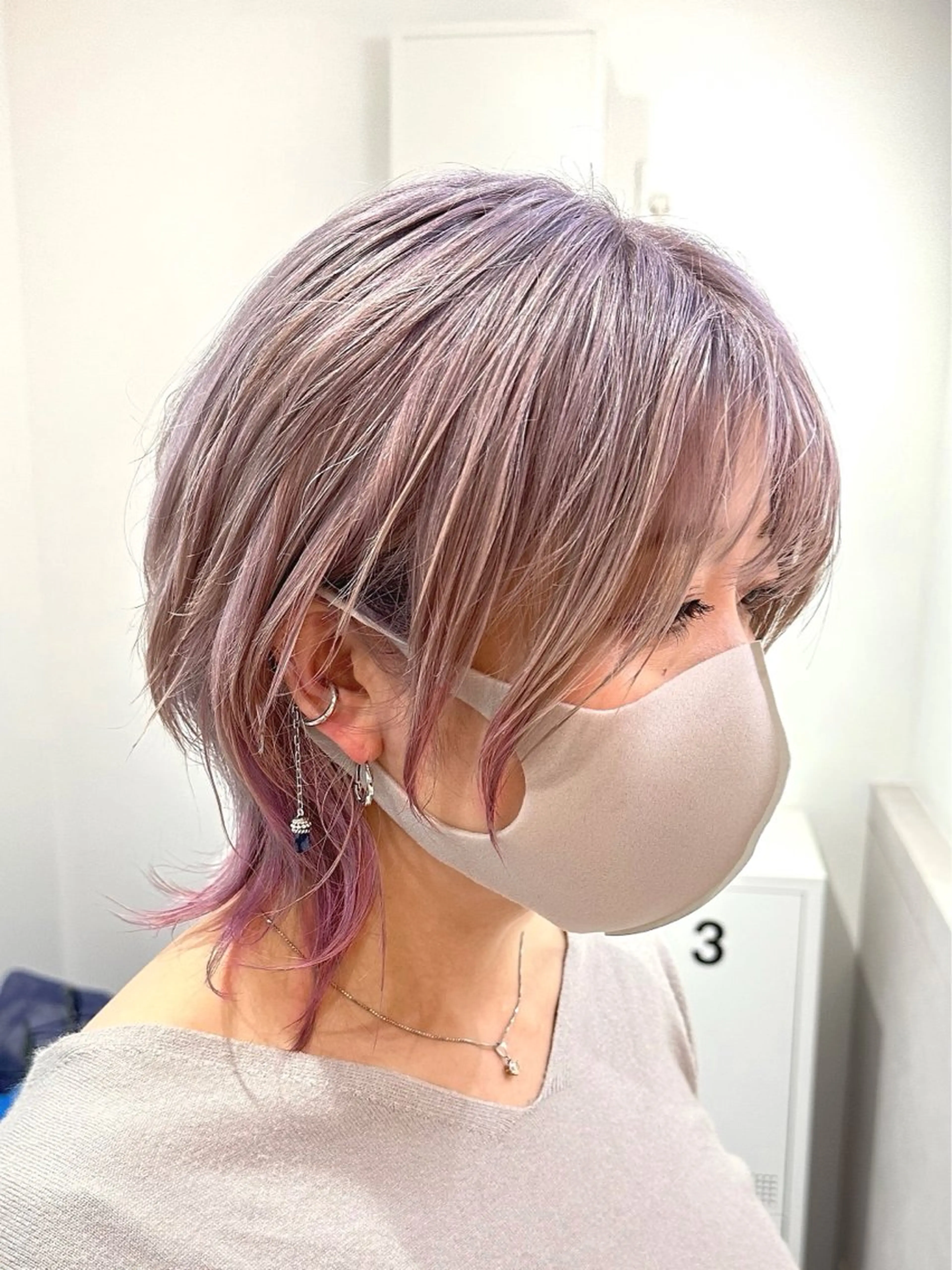 ショート カラー デザインカラー ハイトーンカラー ショートヘア ウルフカット ハイトーンショート 特化‬吉田義隆のヘアスタイル