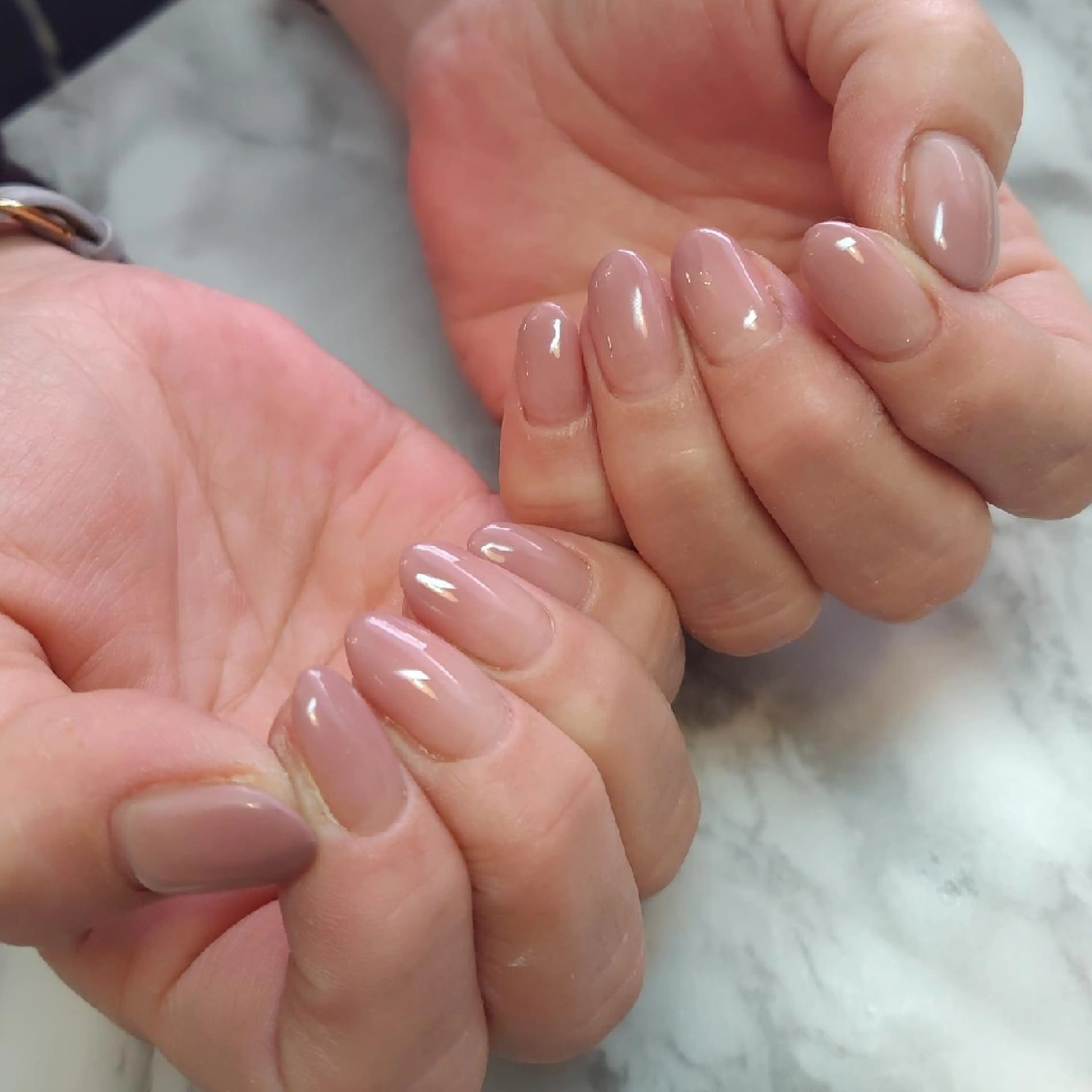 ネイル グラデーション ジェヌインネイル 河内のネイルデザイン