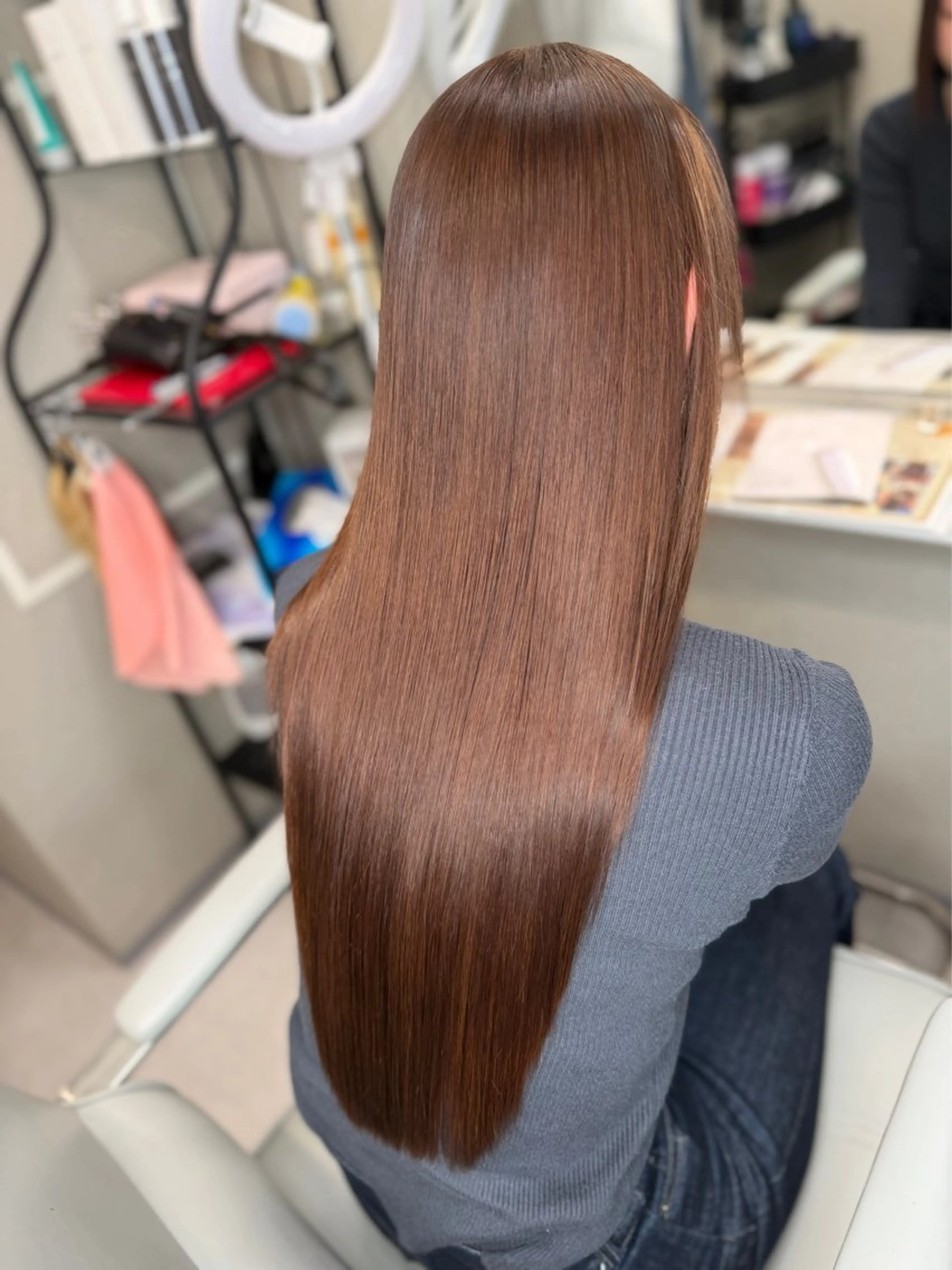 ロング カラー ブリーチ 伸ばしかけ 髪質改善 縮毛矯正 ヘアカラー 縮毛矯正 トリートメント ヘアセット 今井 勝也のヘアスタイル