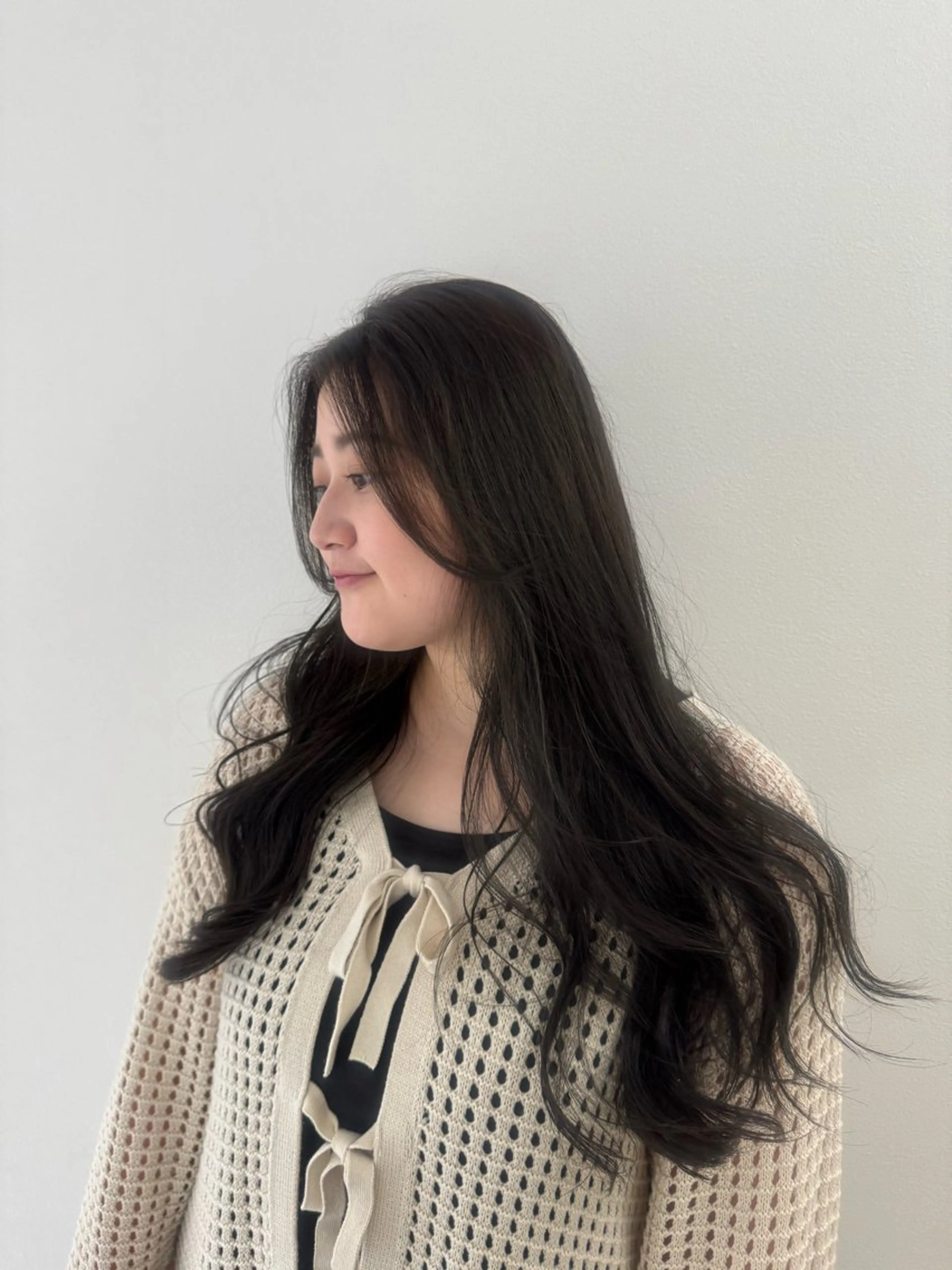 ロング カラー ブリーチ グレージュ ブリーチなしカラー オリーブグレージュ オリーブグレー ヘアカラー rina/デザイン カラー/上野のヘアスタイル