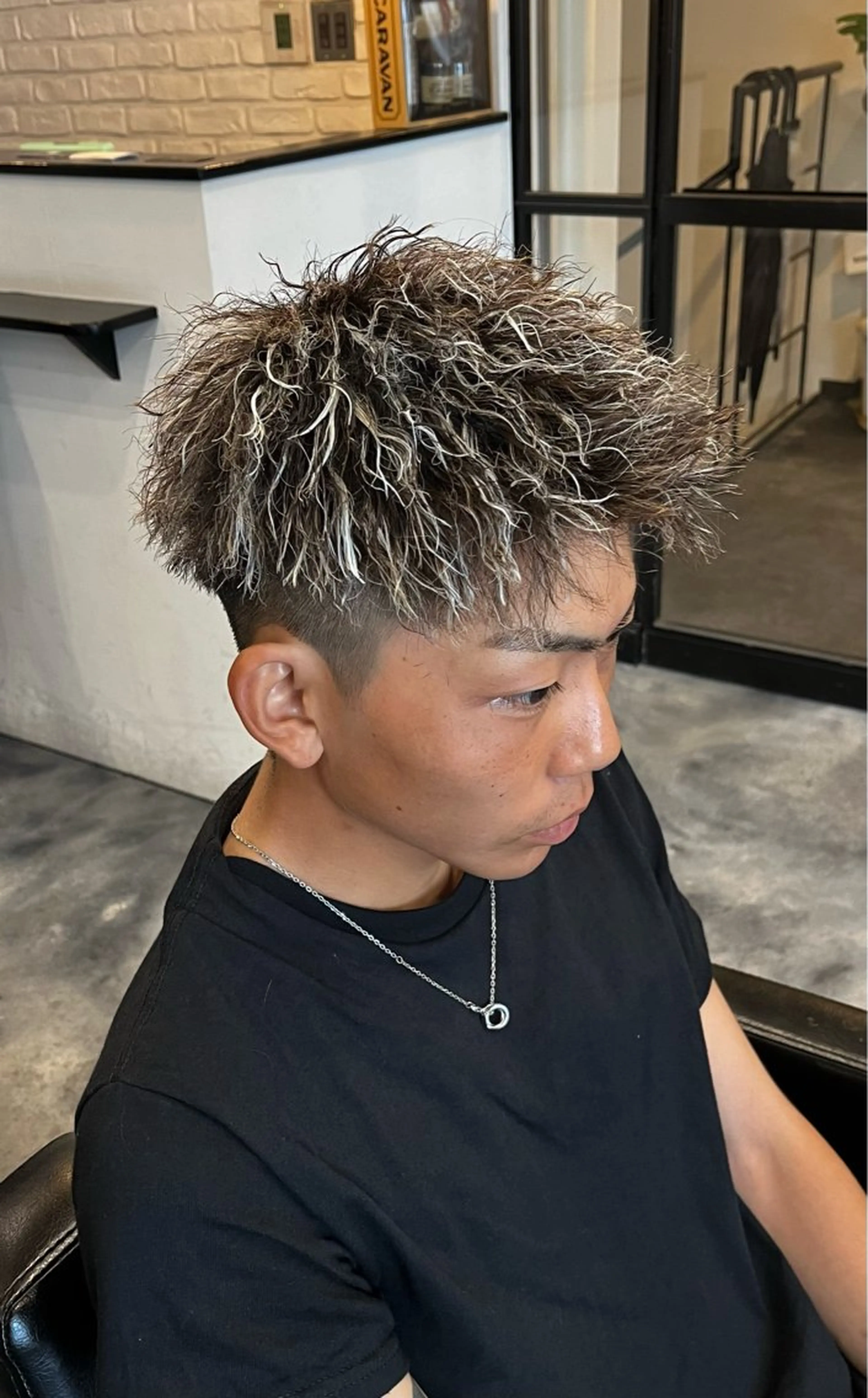 ショート 辻 日向のヘアスタイル