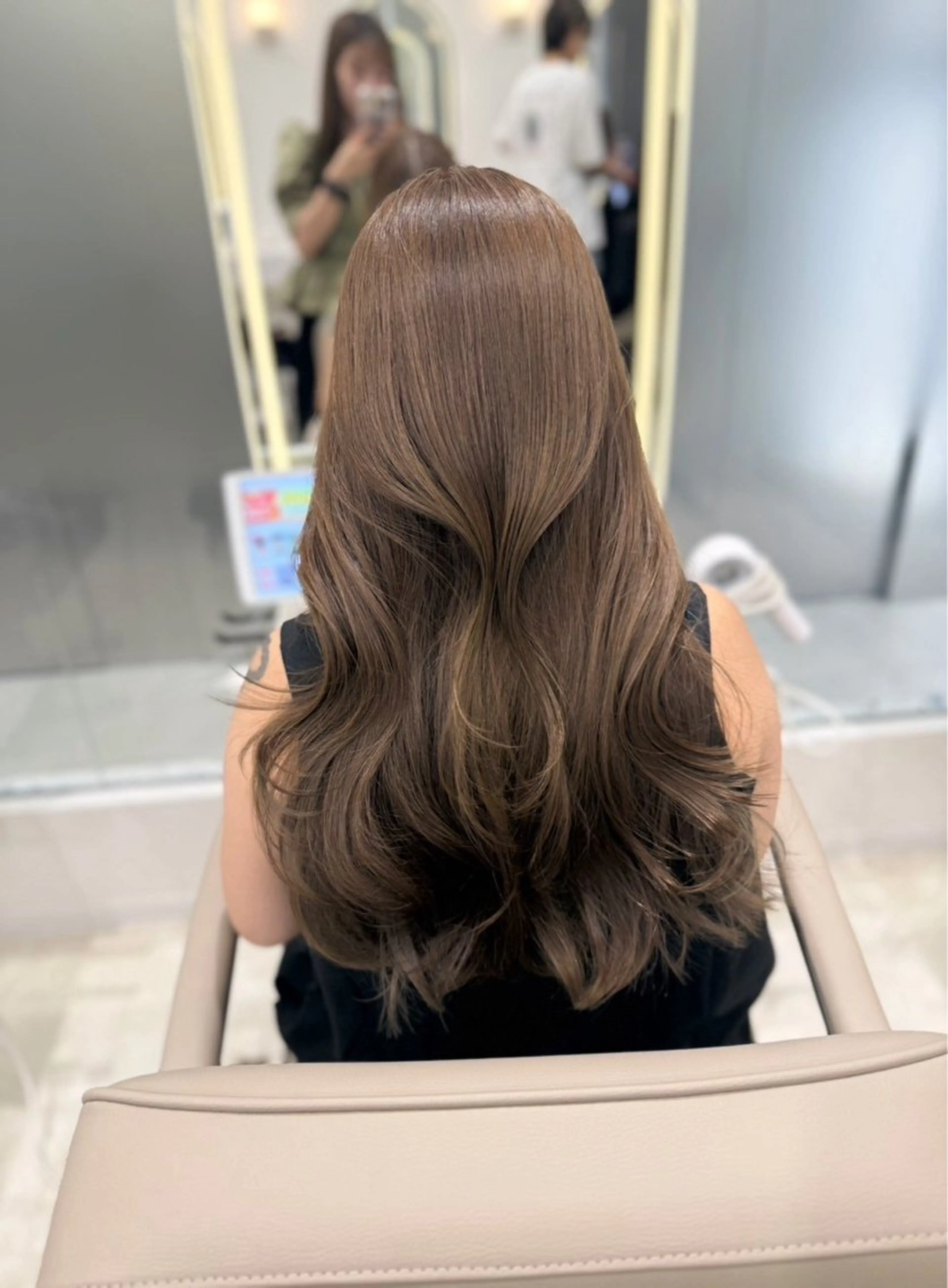 ロング カラー IVE（イヴ）所属・IVE jukuのヘアスタイル