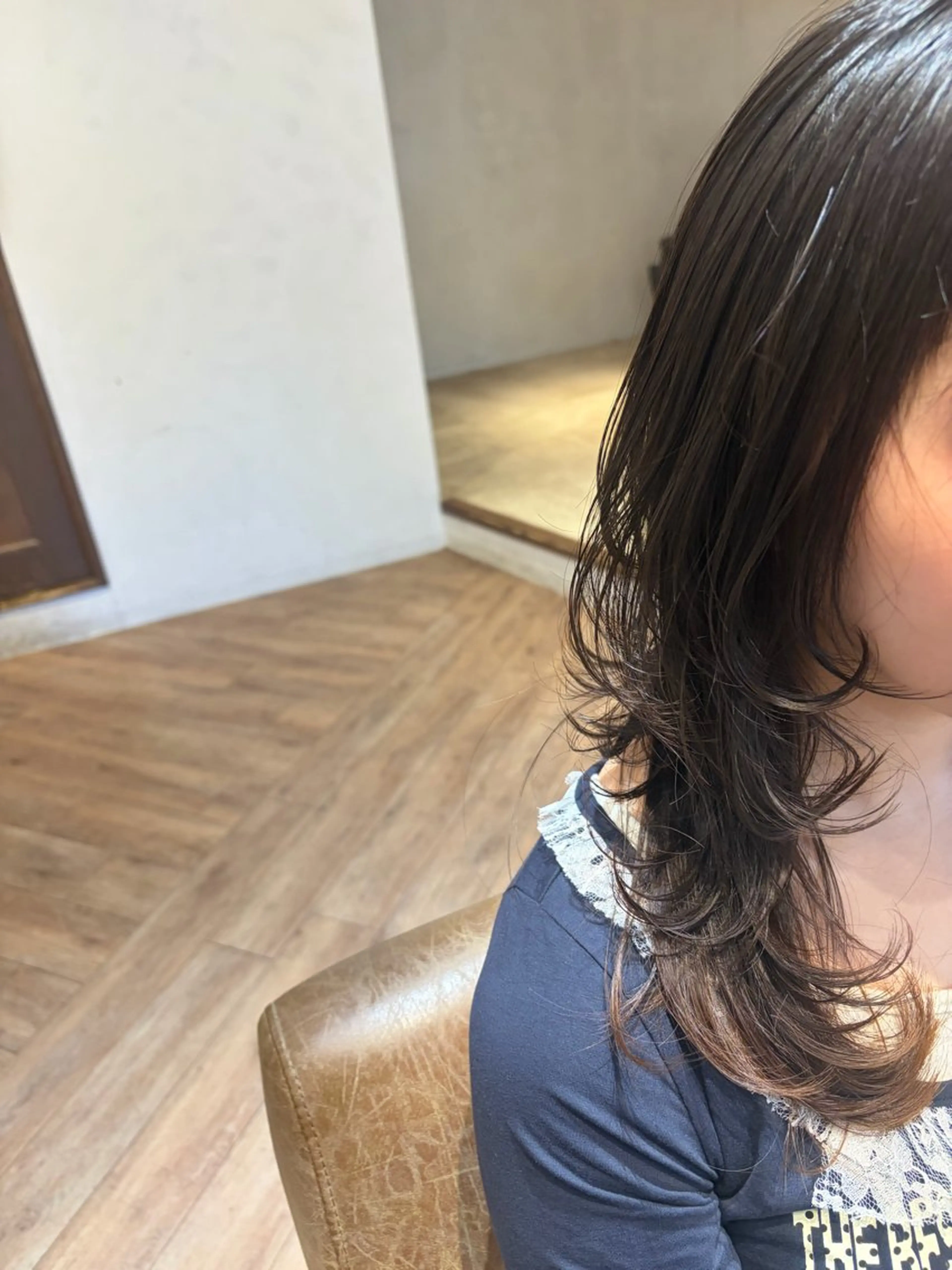 セミロング ハッシュカット シモカワ マシロのヘアスタイル