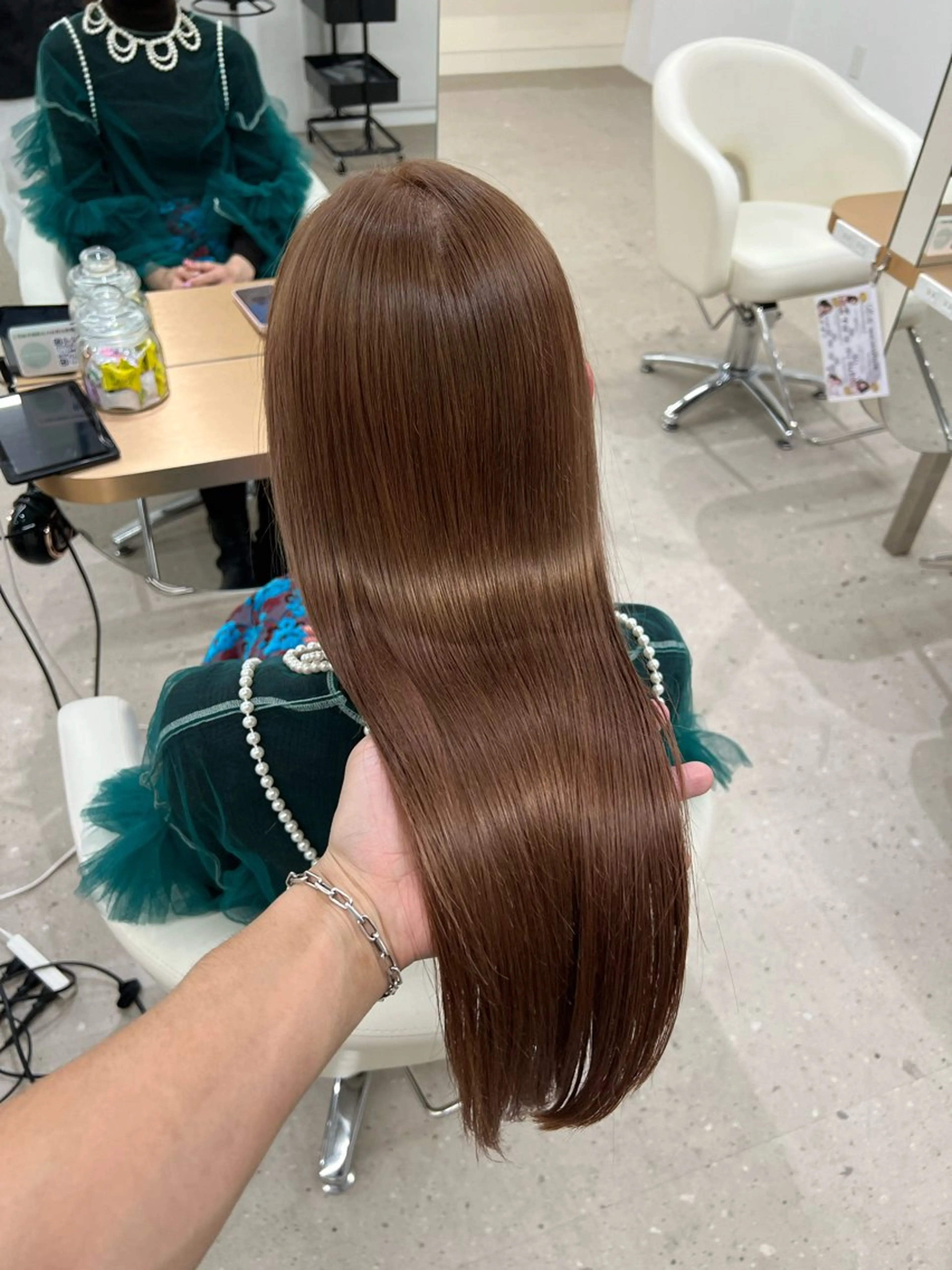 ロング カラー ブリーチ ブラウンカラー 透明感カラー カット パーマ ナチュラルヘア/ 似合わせ/三宅 昌太のヘアスタイル