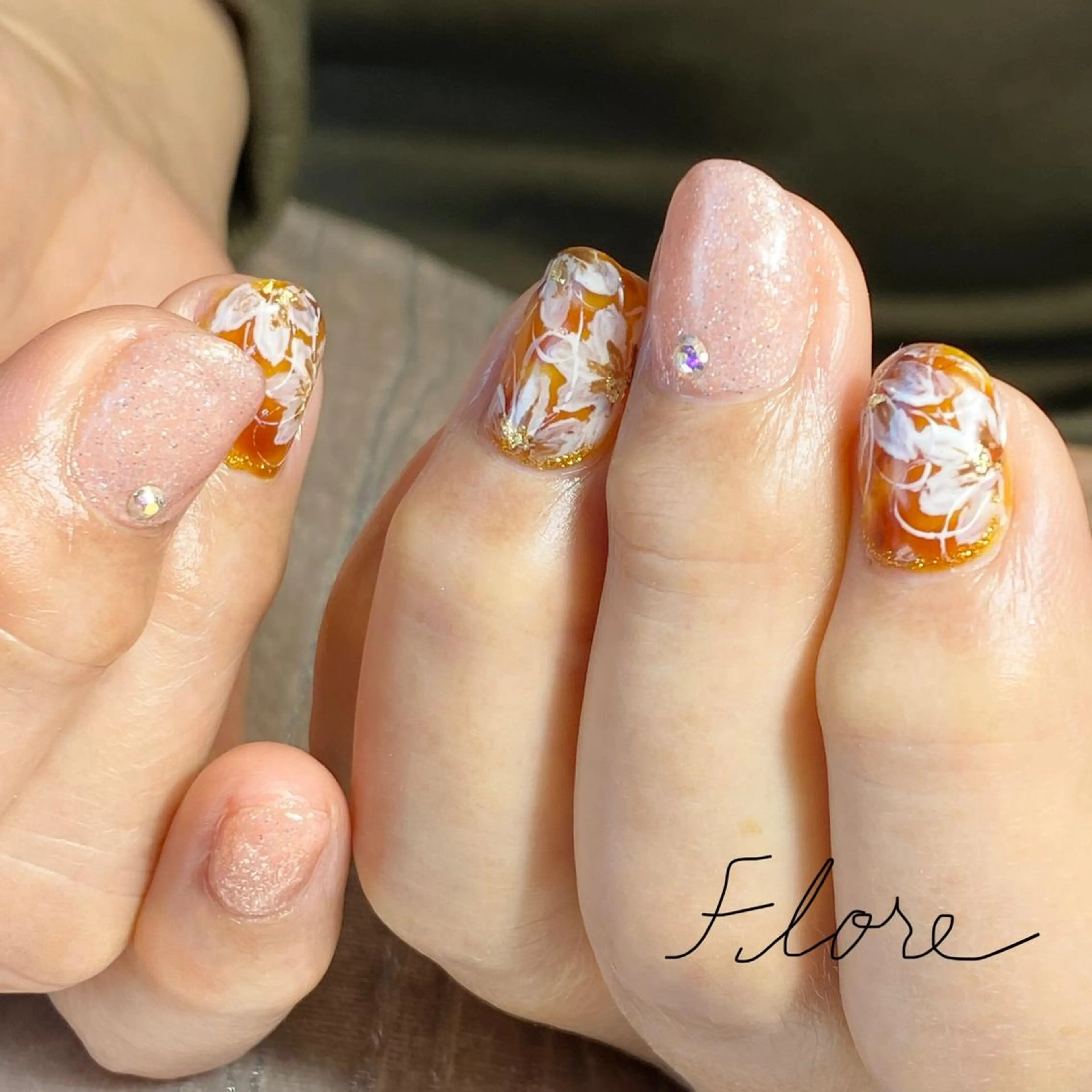 ネイル Flore (フロール)の眉毛・アイブロウイメージ