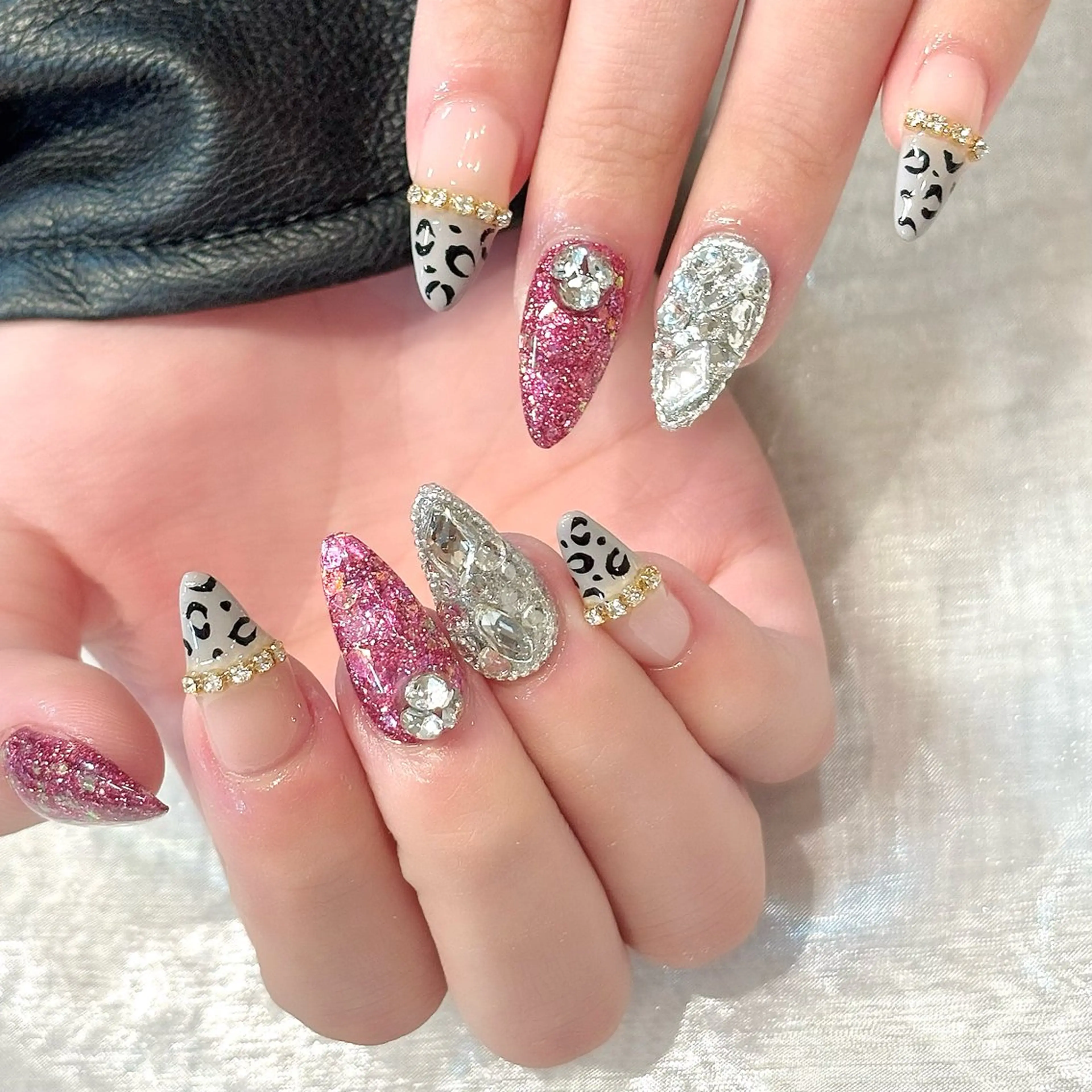 ネイル アニマル柄 ロングネイル スカルプネイル ハンドネイル Chipie_ ayanoのネイルデザイン