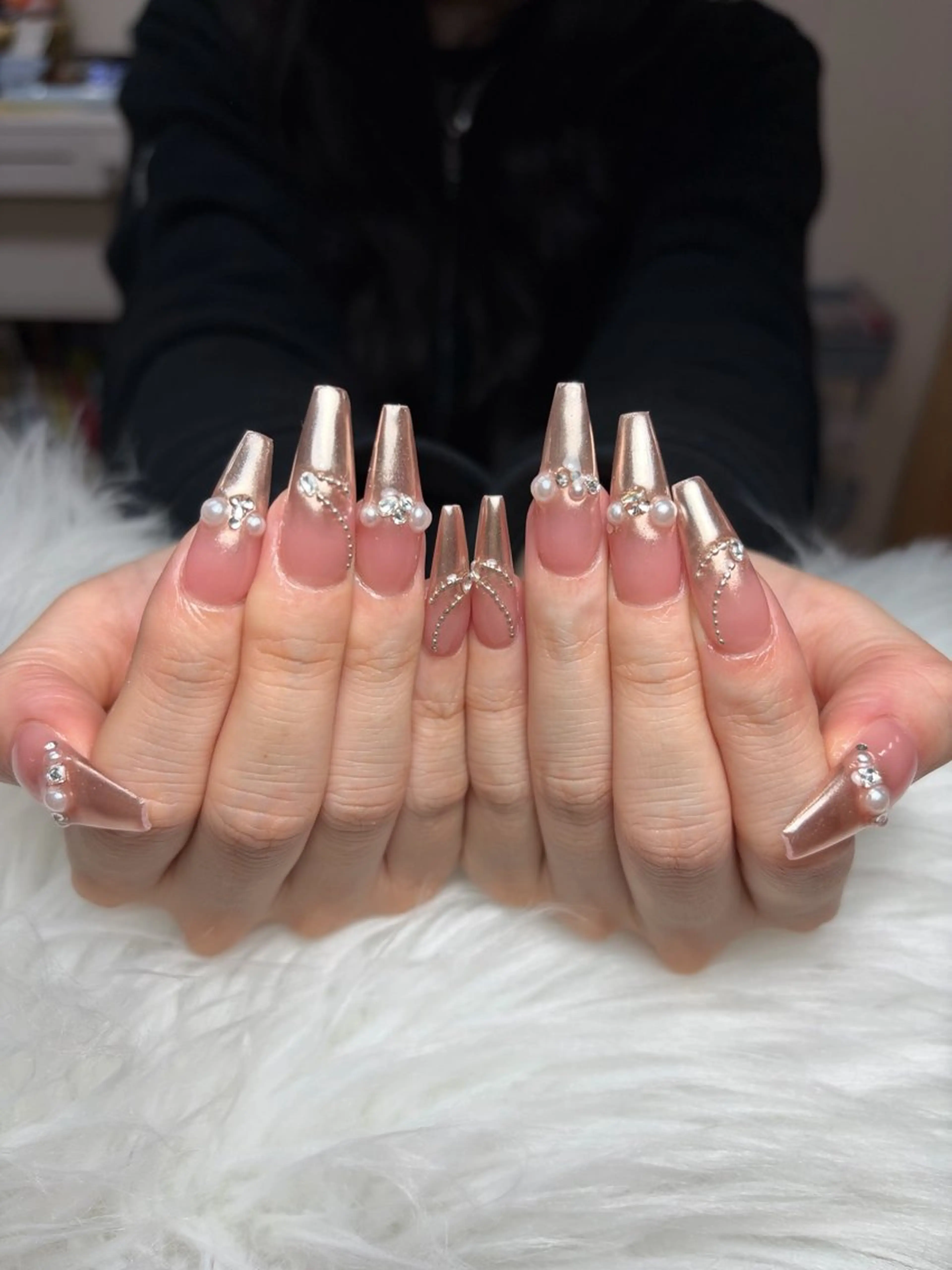 ネイル アートネイル 長さ出し ジェルネイル 韓国ネイル マグネットネイル ハンドネイル Cloudy Chan Nailのネイルデザイン