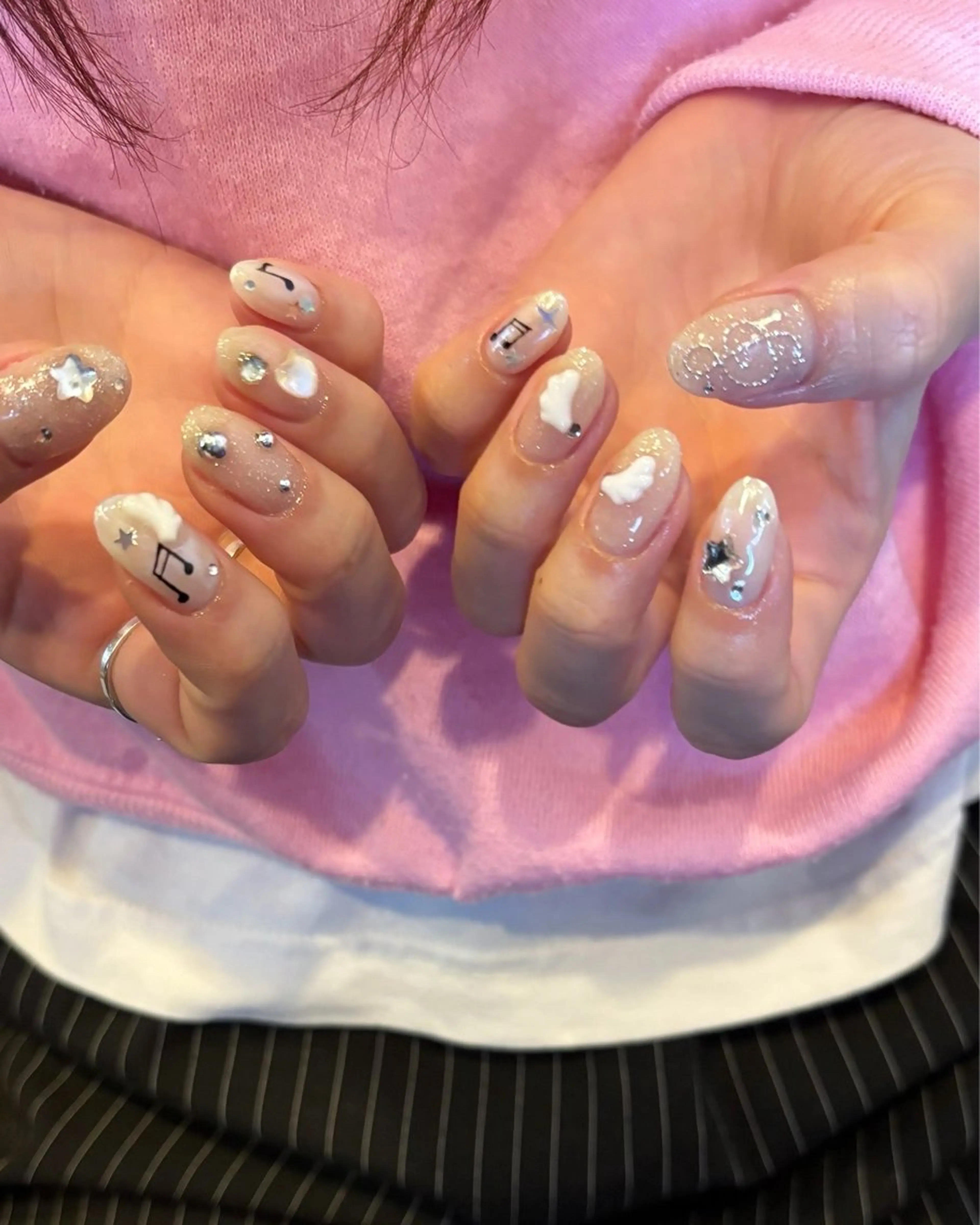ネイル 持ち込み ハンドネイル 岩本 杏のネイルデザイン