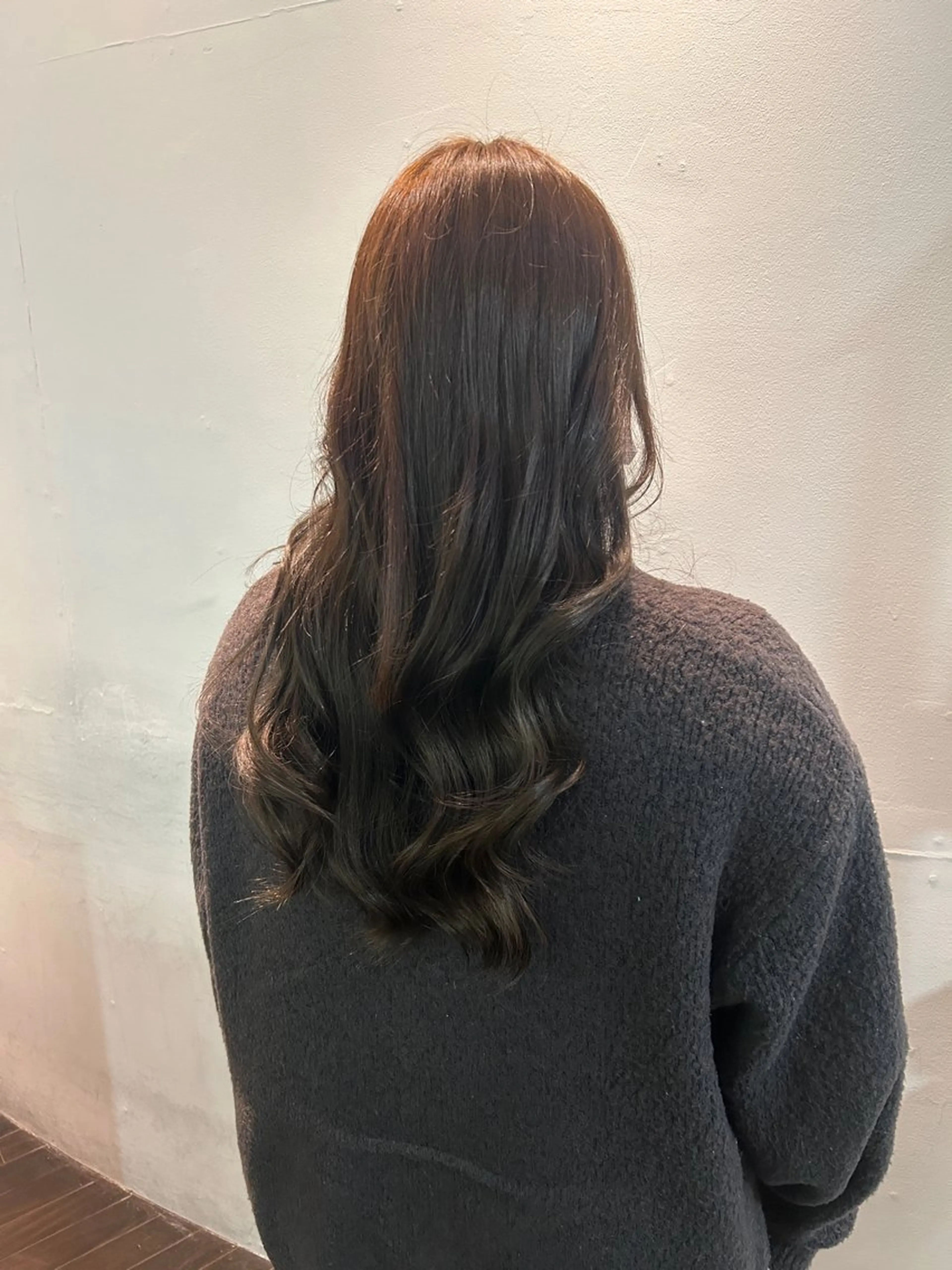 ロング 学生 ヘアカラー 渡部 まひろのヘアスタイル